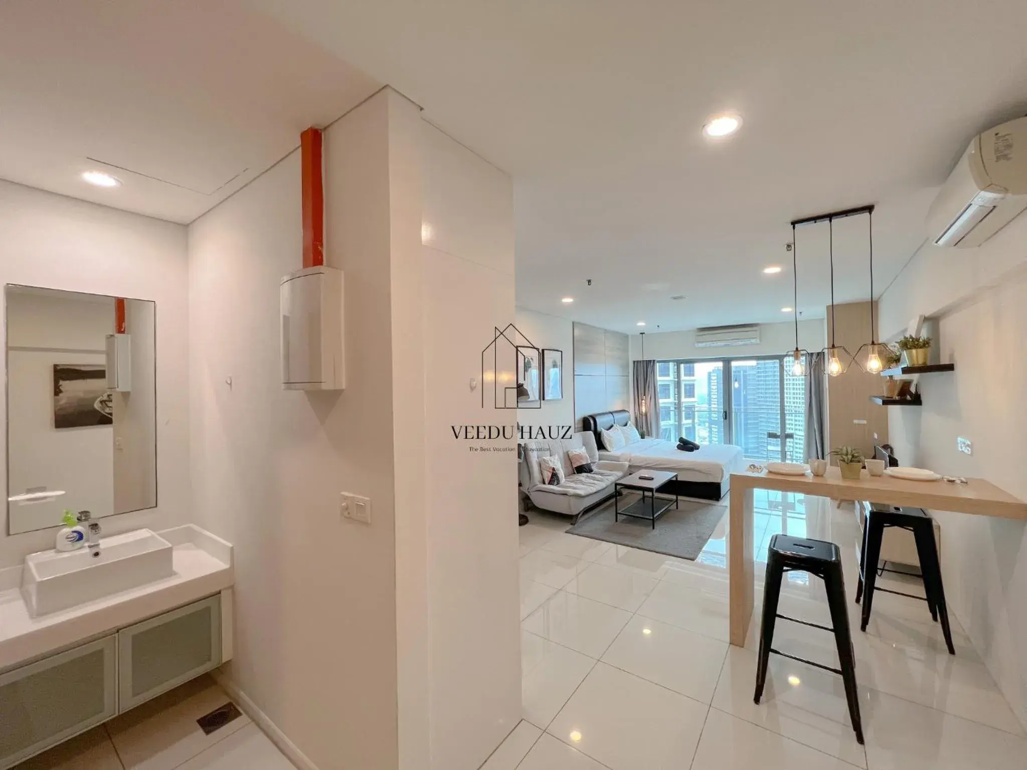 Queen Studio in Mercu Summer Suites KLCC by Veedu Hauz Queen Studio in Mercu Summer Suites KLCC by Veedu Hauz
