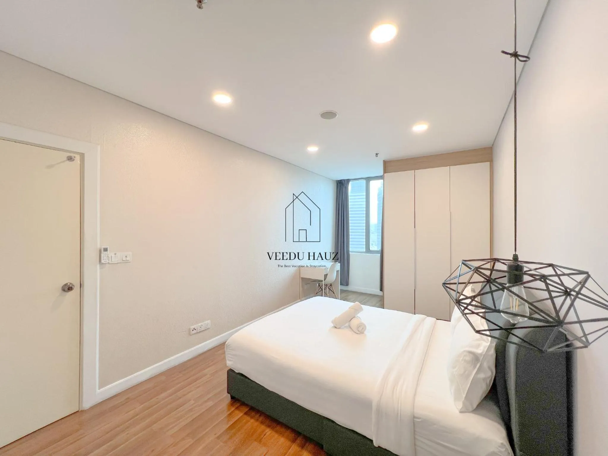 Bed in Mercu Summer Suites KLCC by Veedu Hauz