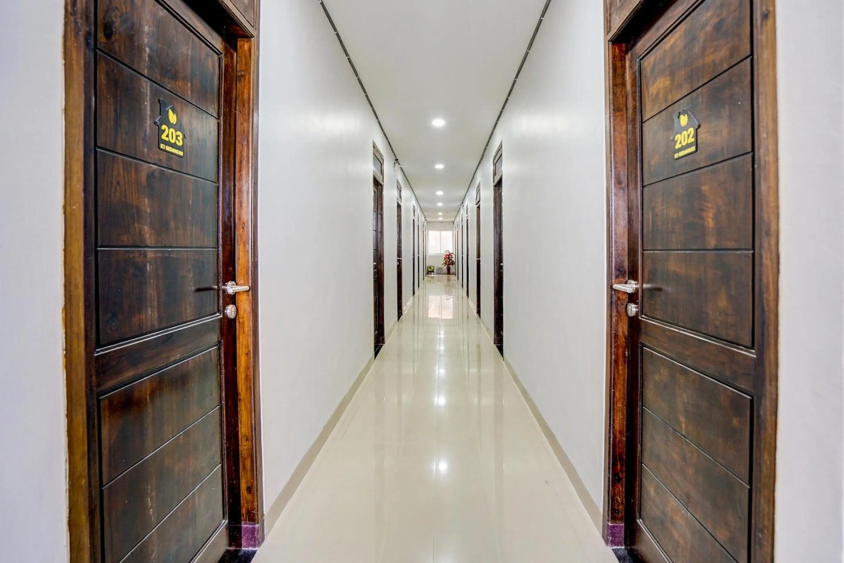 Lobby or reception in Super OYO Capital O 92506 K1 Residence Gedangan
