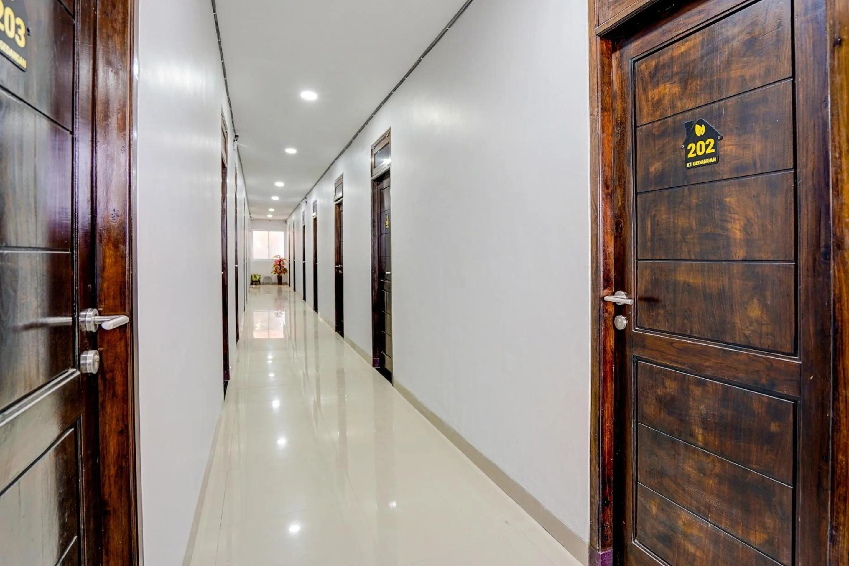 Lobby or reception in Super OYO Capital O 92506 K1 Residence Gedangan
