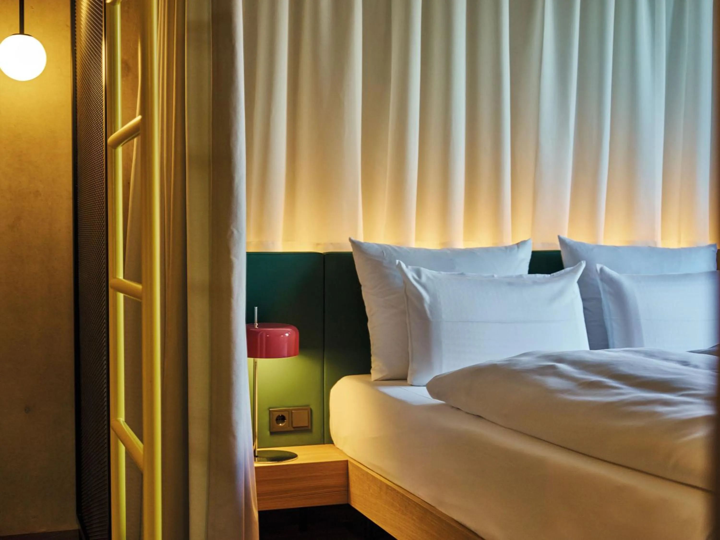 Bed in Urban Nature Bad Gastein - Badeschloss