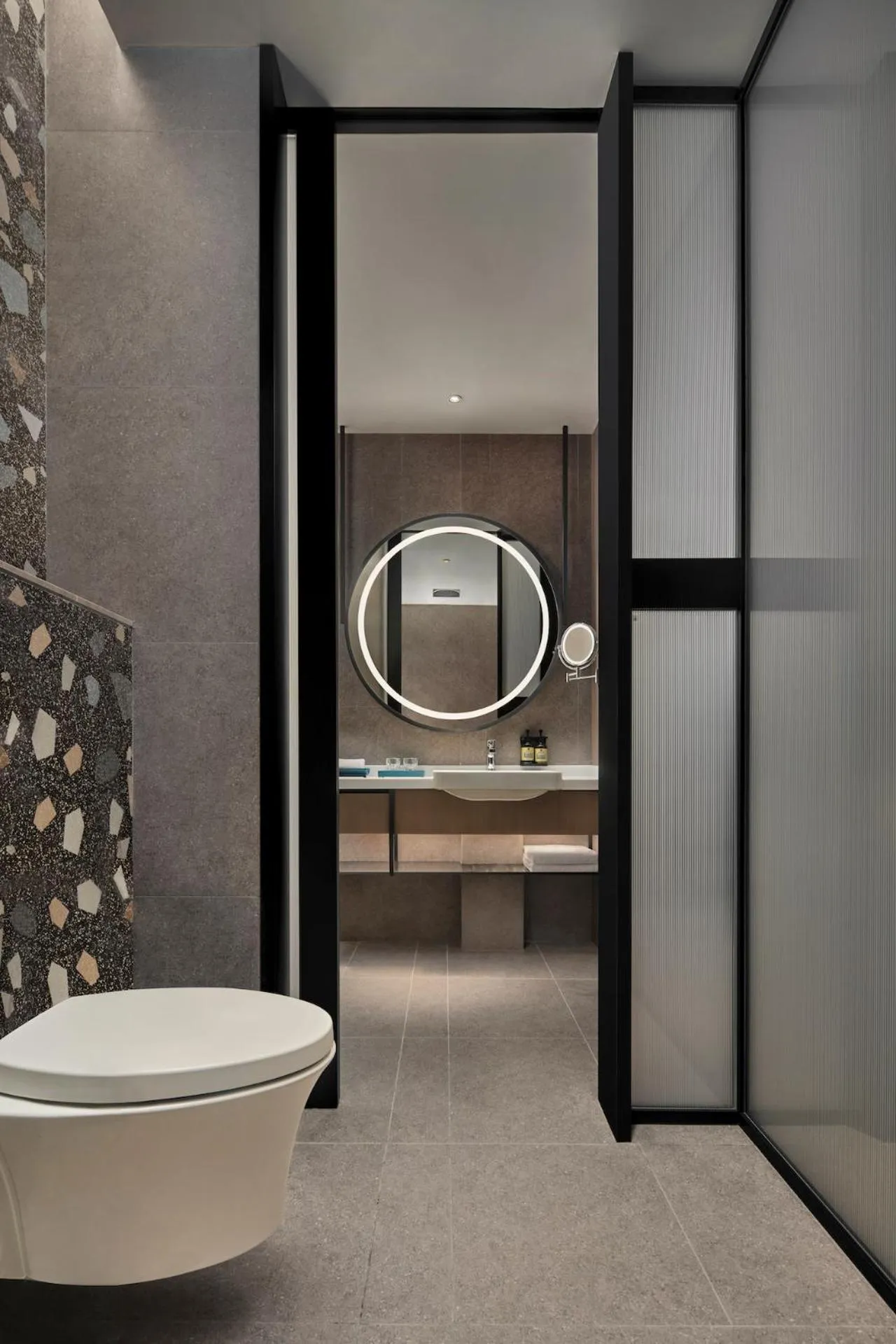 Toilet in Artyzen Habitat Taopu Shanghai