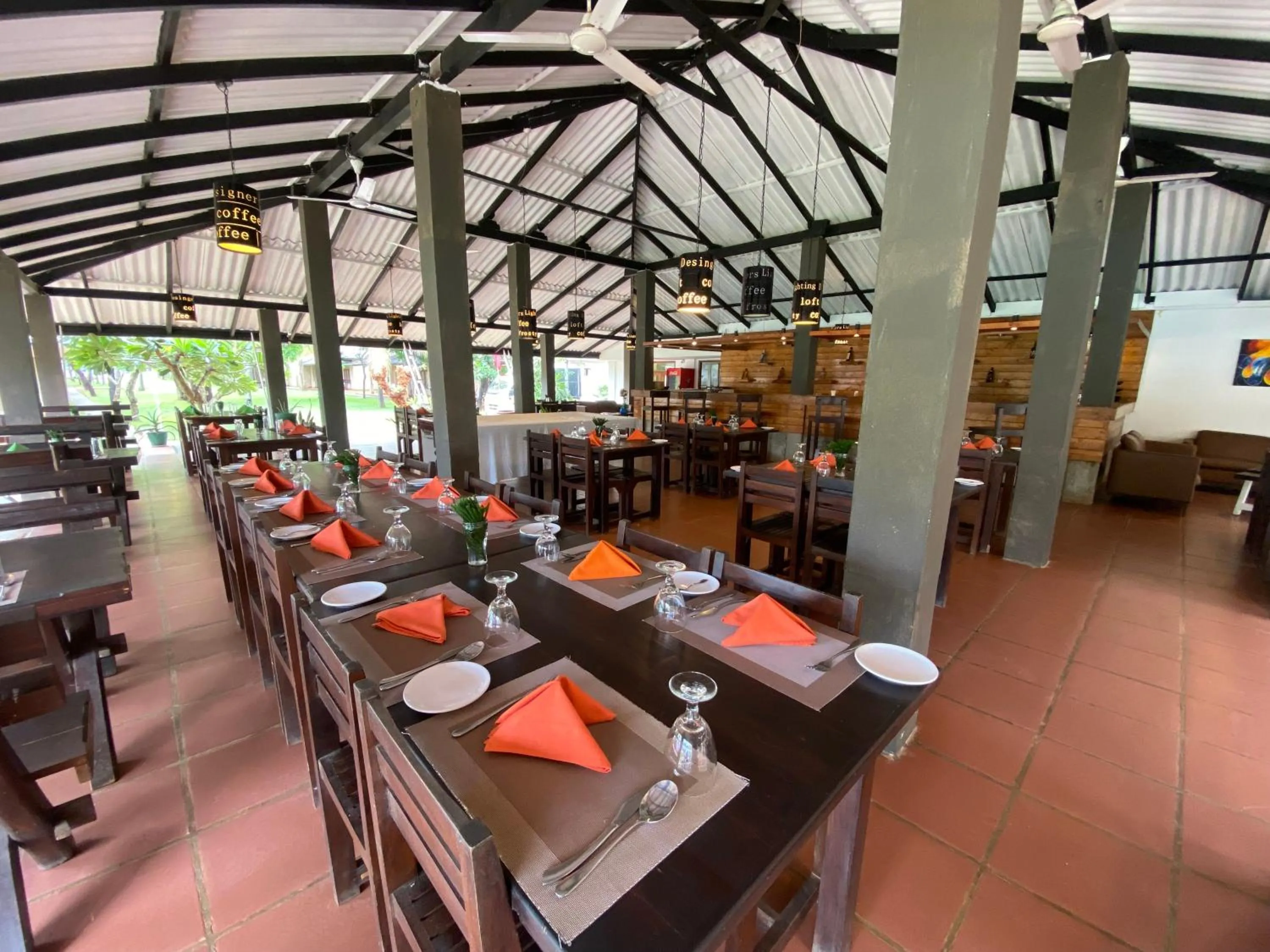 Restaurant/places to eat in Carolina Beach Resort & Spa