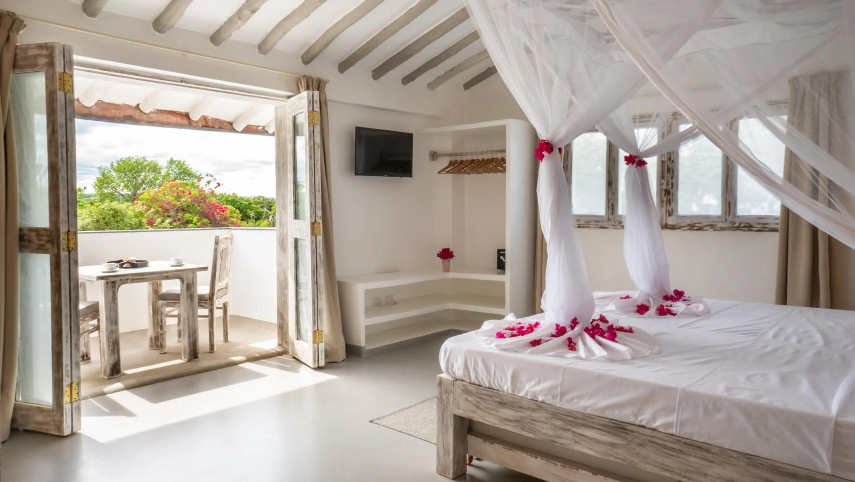 Casamia Suites