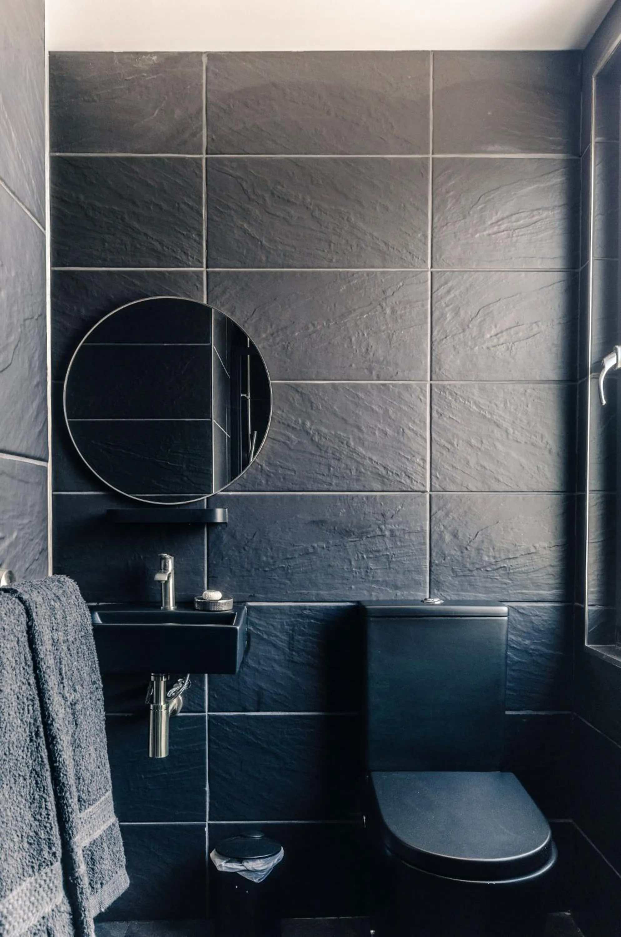 Toilet in Sweeney Aviemore One