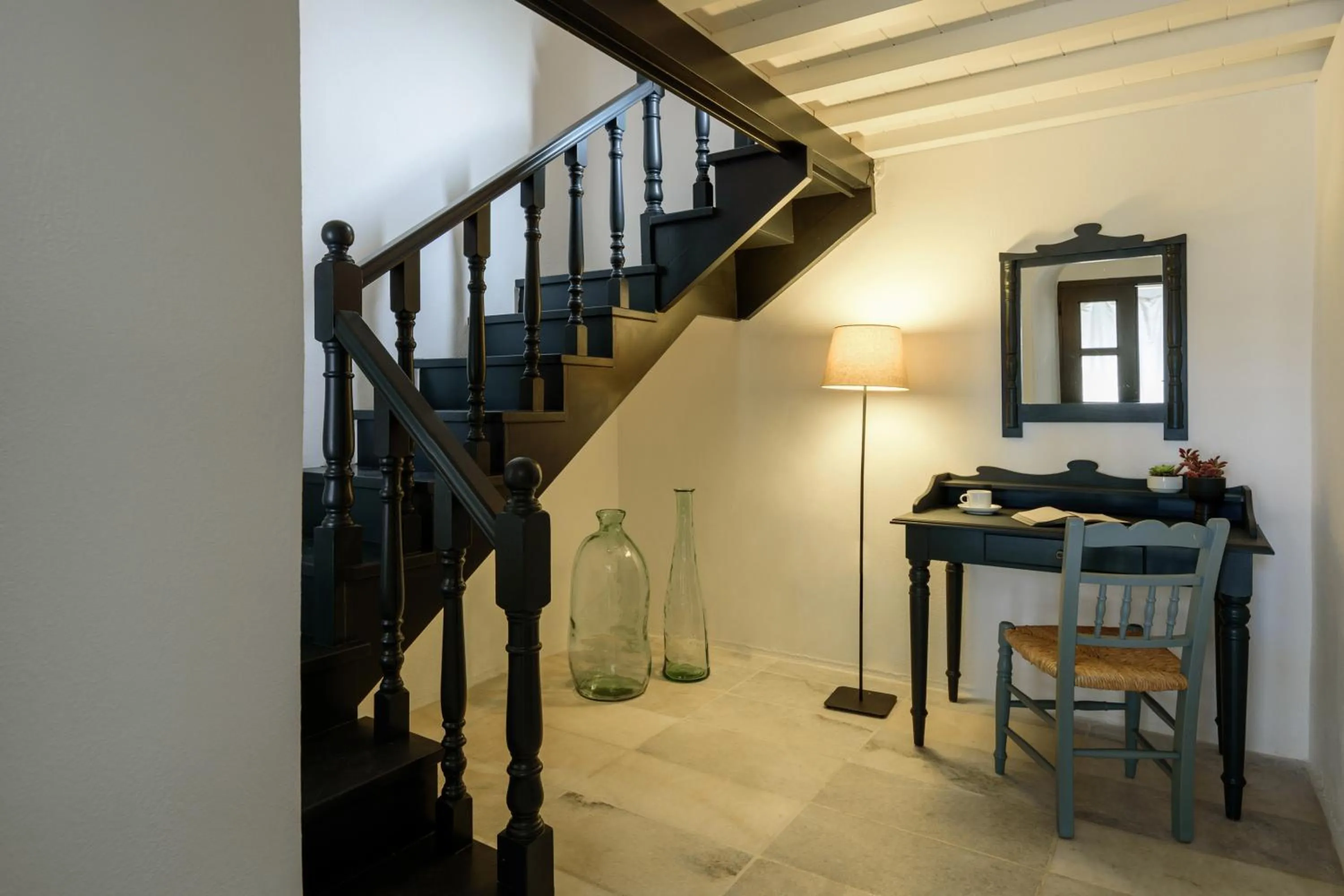 Decorative detail in Firalia, Casa in Rock Suites