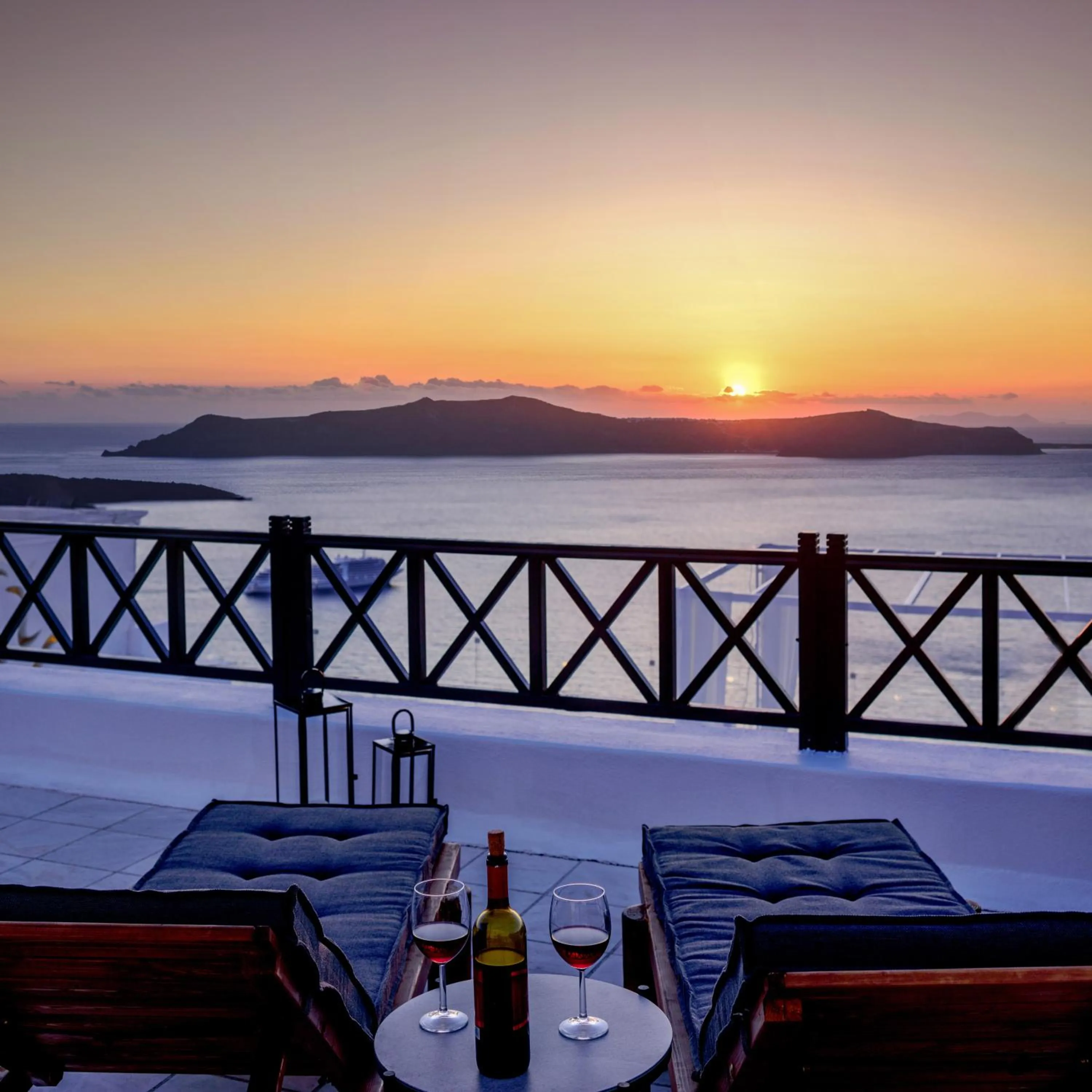 Sea view in Firalia, Casa in Rock Suites