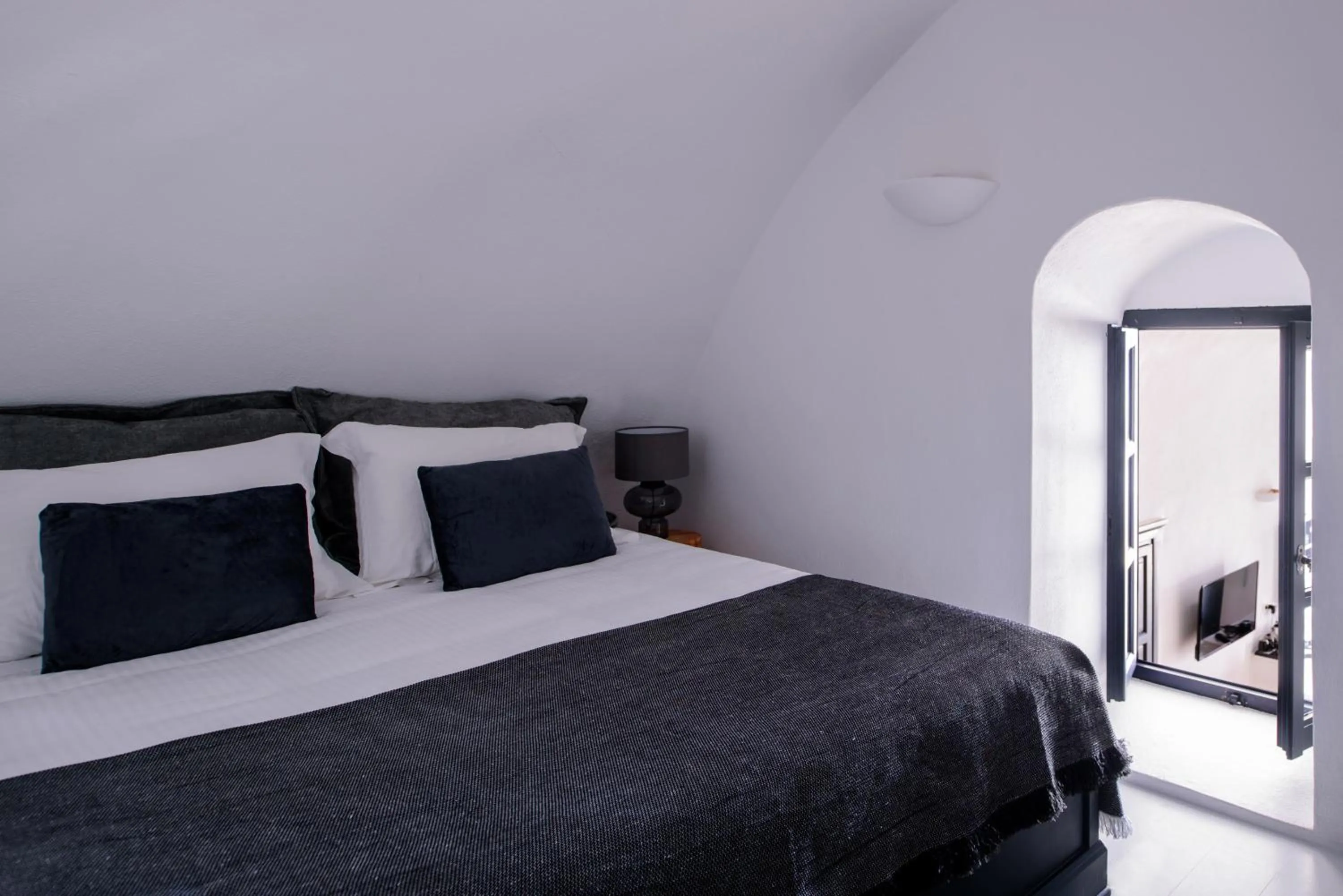 Bedroom, Bed in Firalia, Casa in Rock Suites