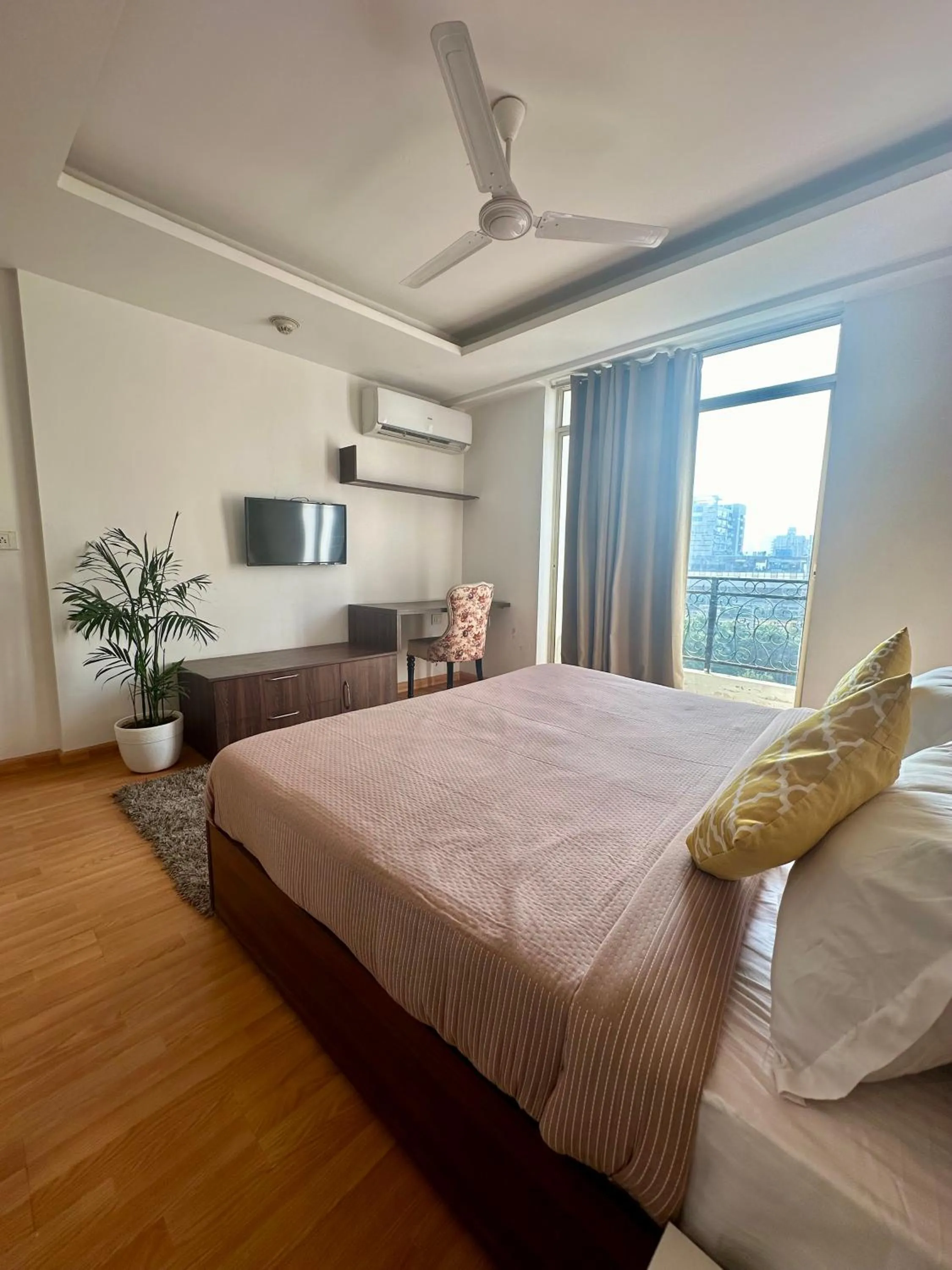 Flamingo Hotel Sector 67 I Studio Rooms I Gurgaon