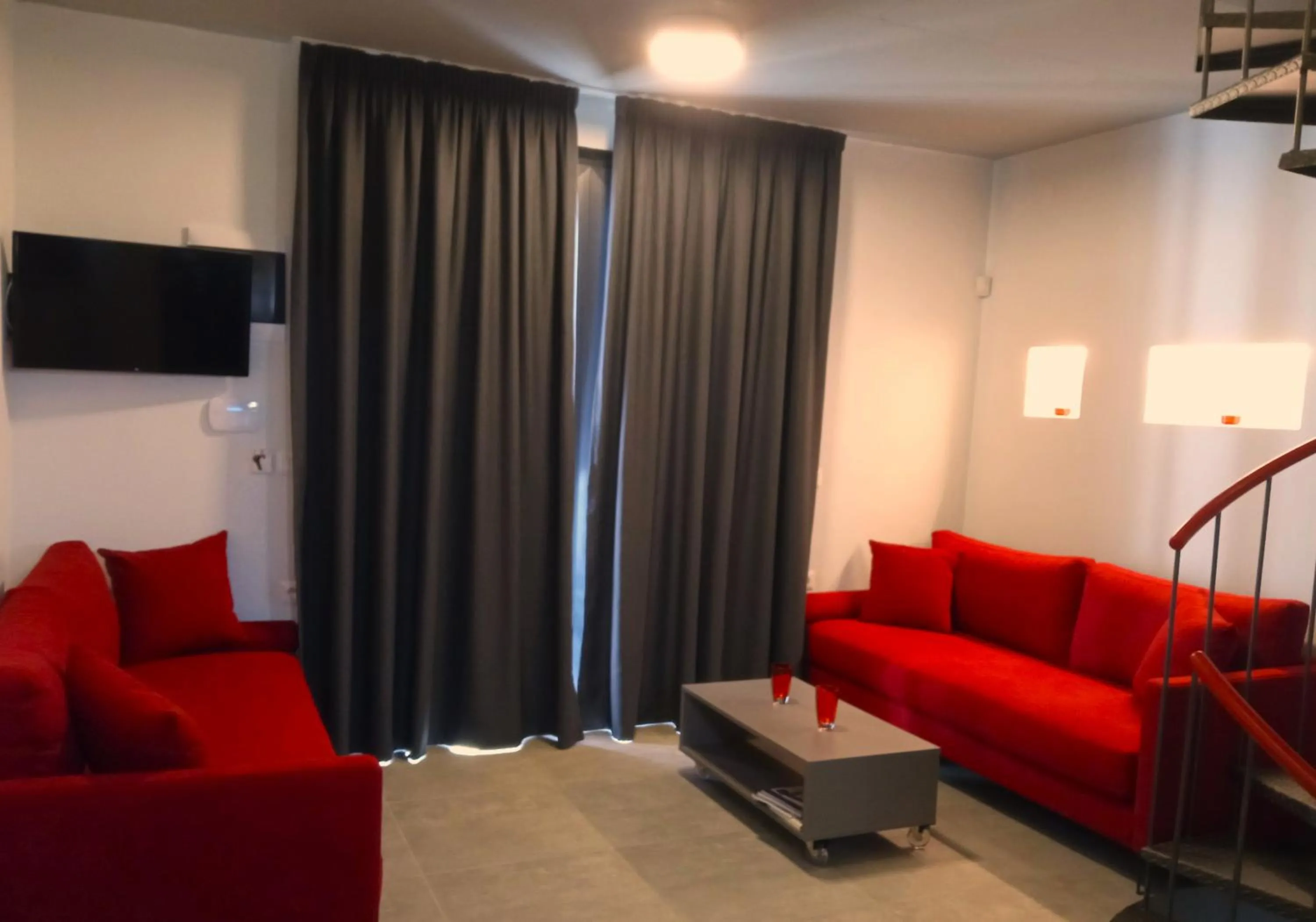 TV and multimedia in Aurora Suites