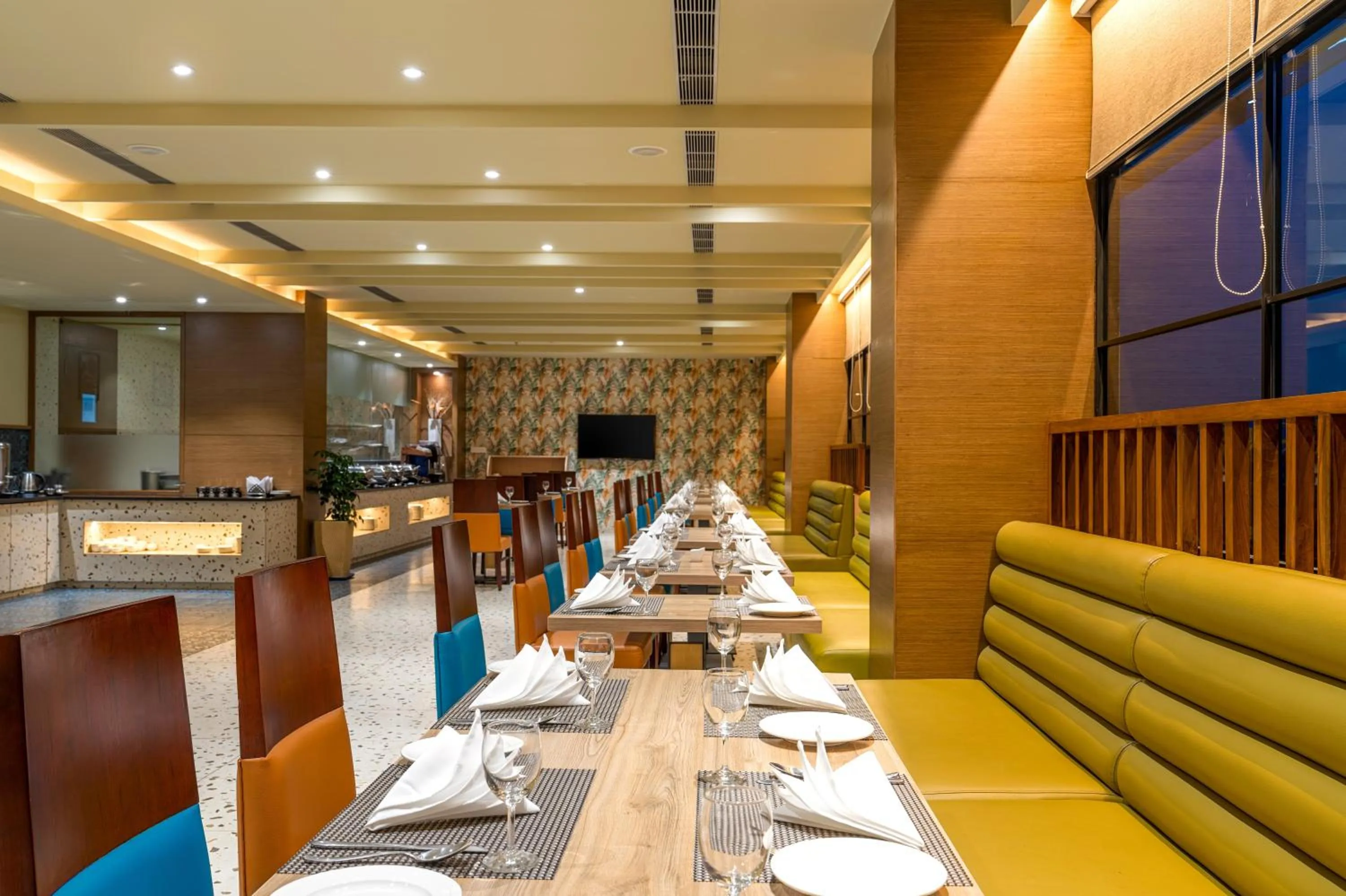 Restaurant/places to eat in Cygnett Inn Imperial Tezpur