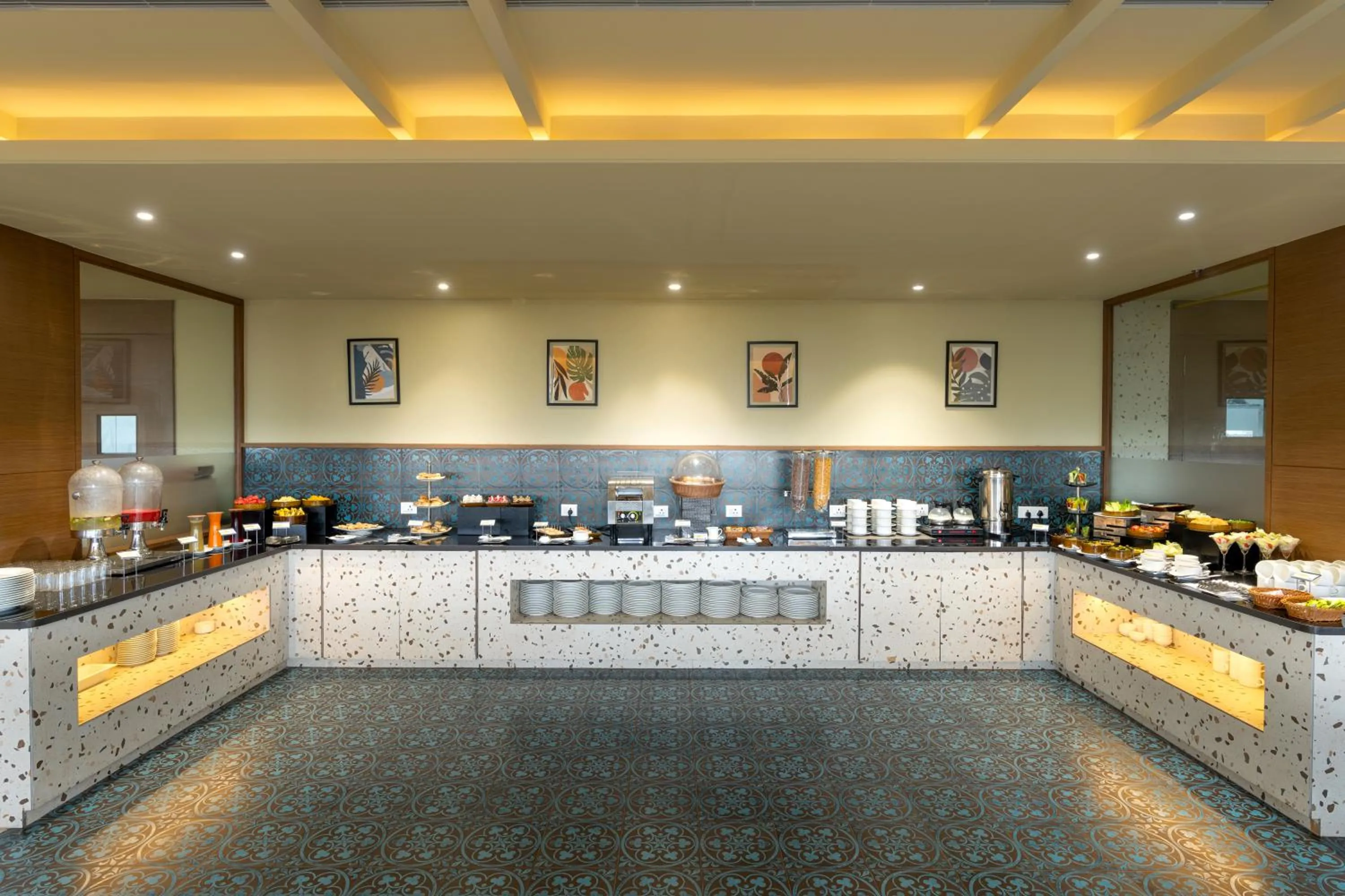 Restaurant/places to eat in Cygnett Inn Imperial Tezpur