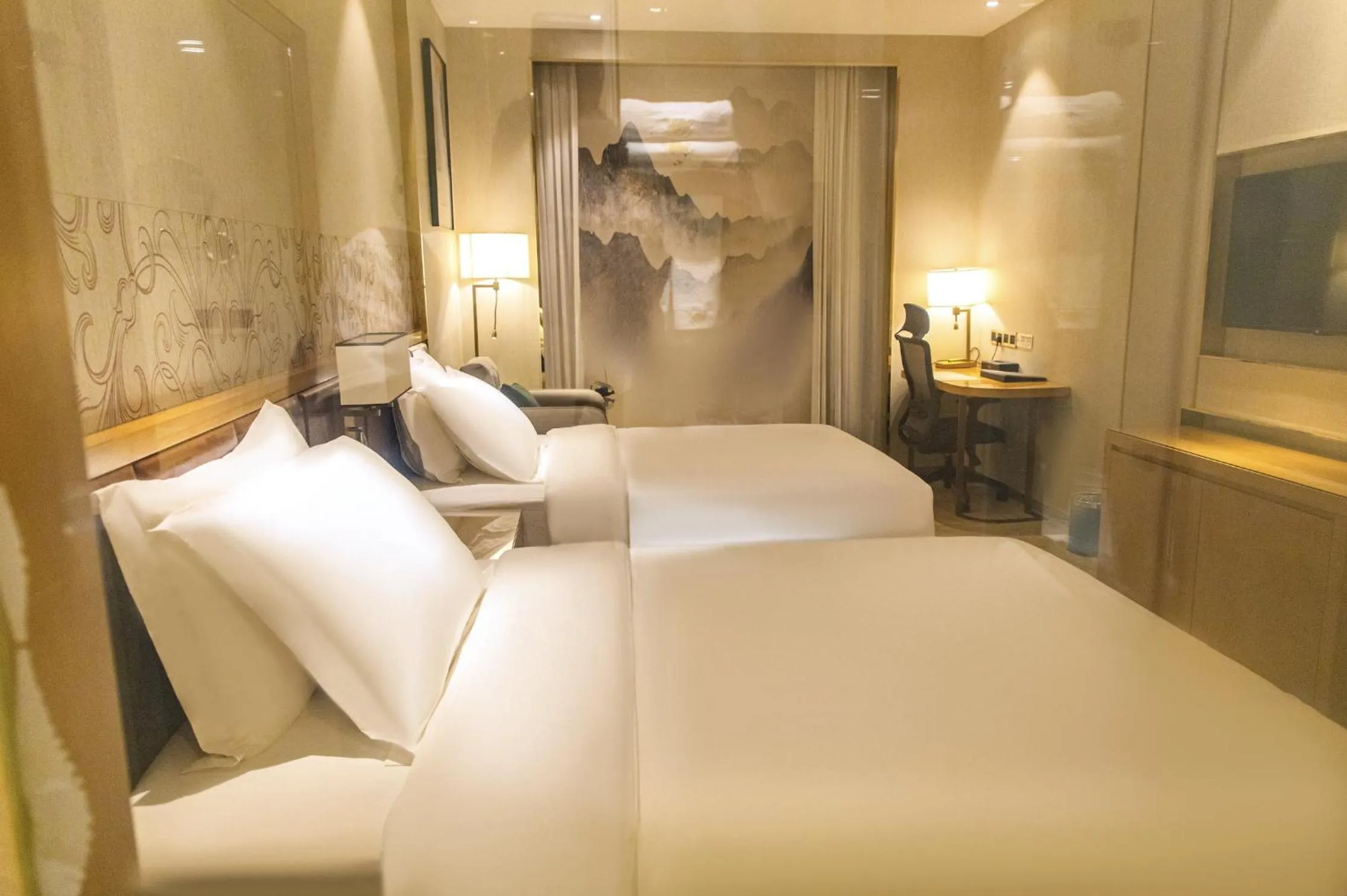 Photo of the whole room, Bed in The Venetian Hotel