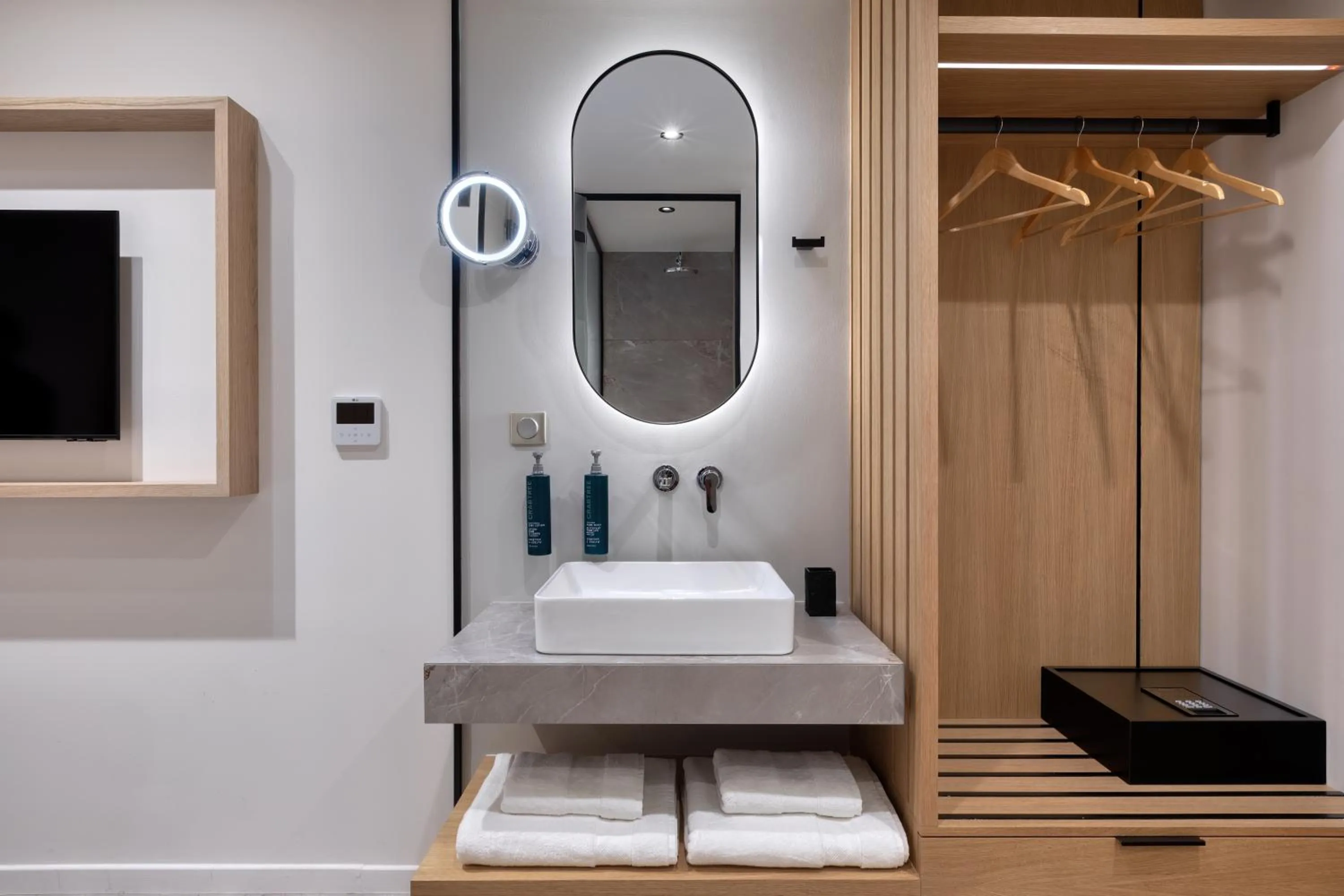 Bathroom in Hilton Garden Inn Athens Syggrou Avenue