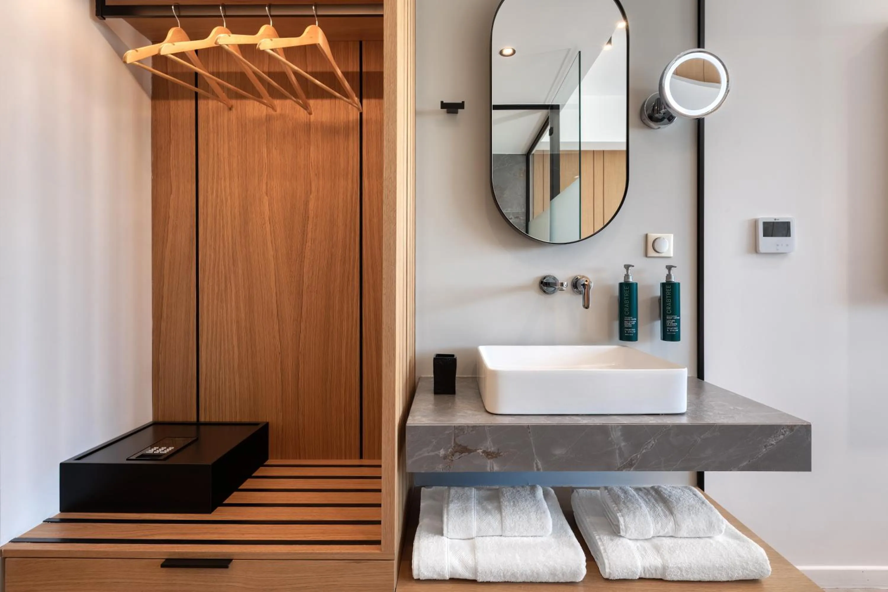 Bathroom in Hilton Garden Inn Athens Syggrou Avenue