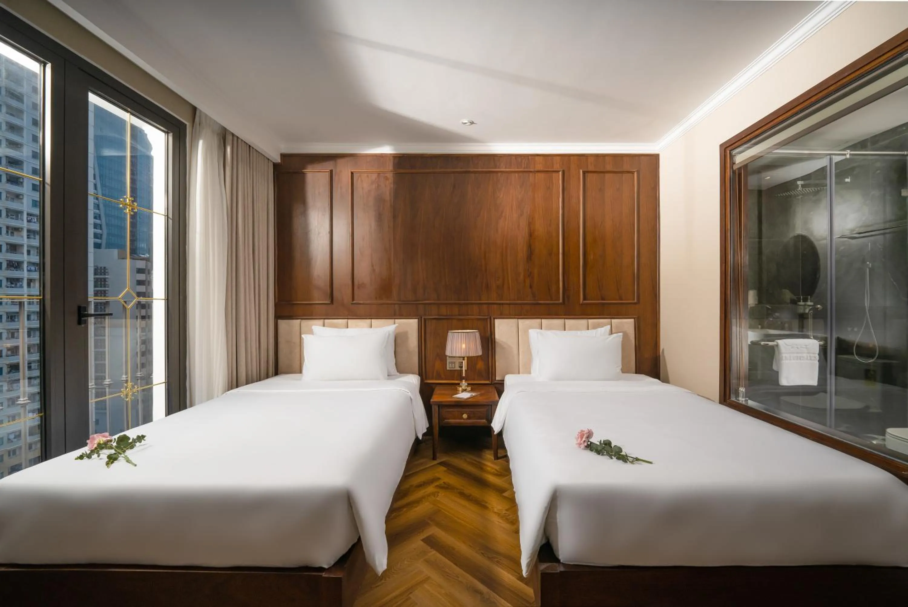 Bed in Golden Lotus Luxury Hotel Danang - Complimentary Daily Afternoon Tea