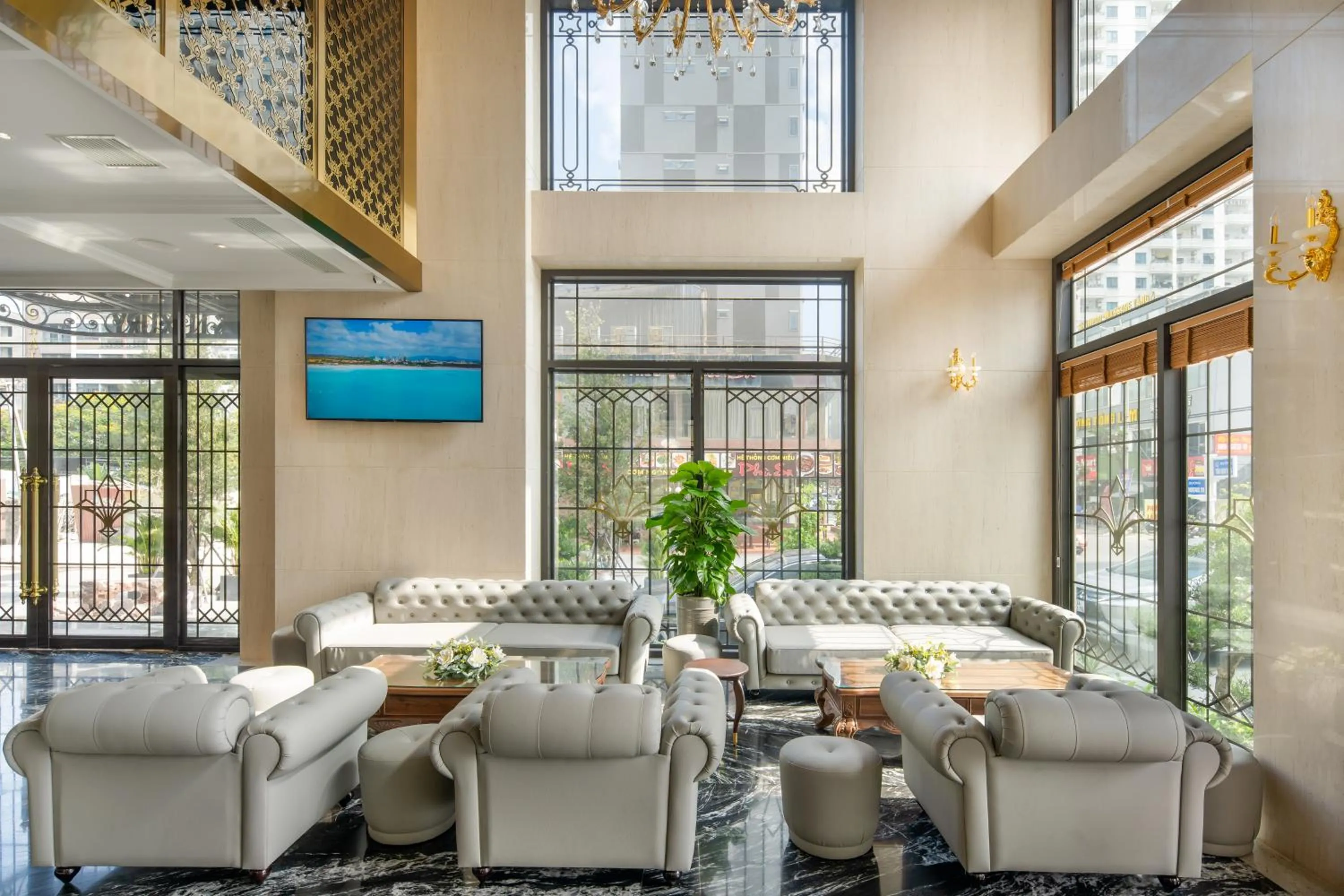 Lobby or reception in Golden Lotus Luxury Hotel Danang - Complimentary Daily Afternoon Tea