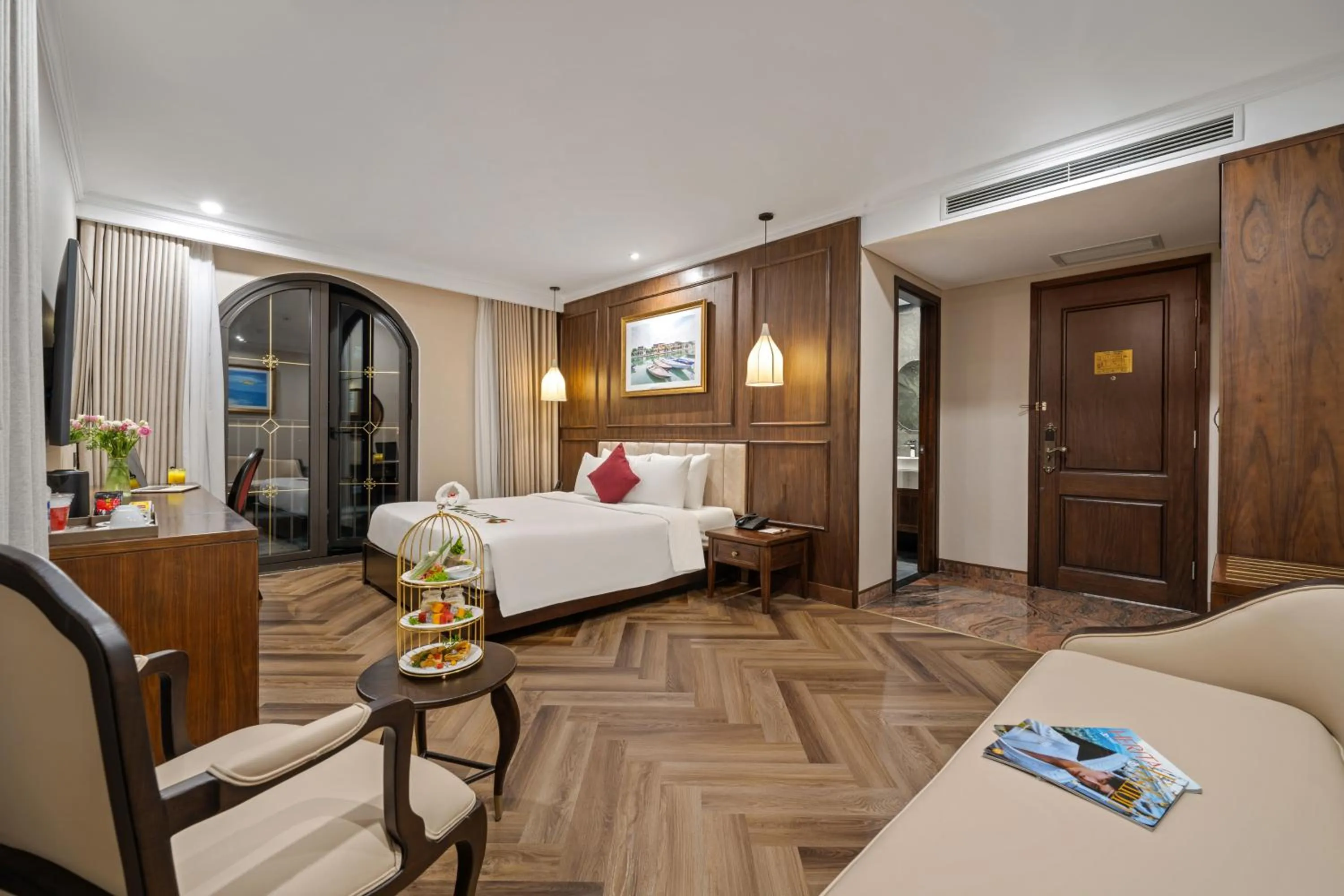 Bed in Golden Lotus Luxury Hotel Danang - Complimentary Daily Afternoon Tea