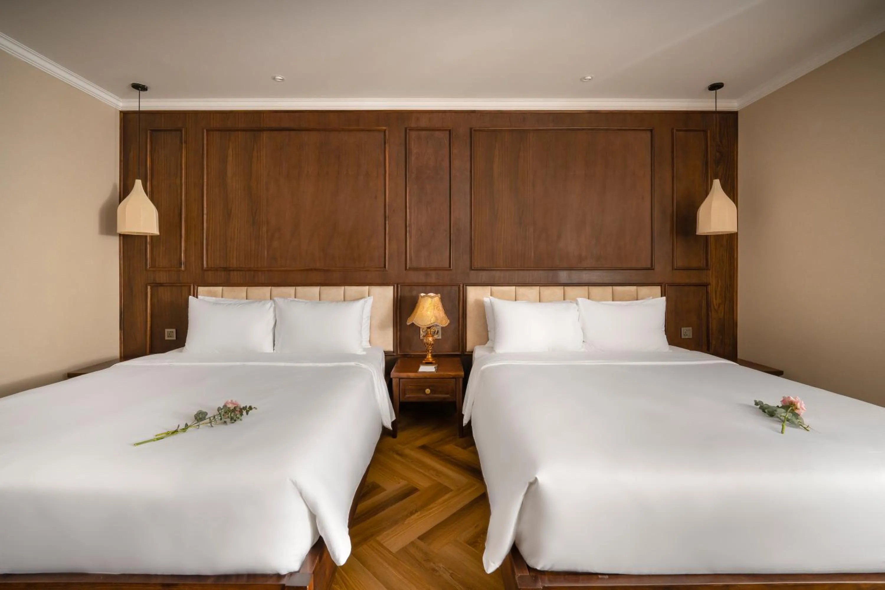 Bed in Golden Lotus Luxury Hotel Danang - Complimentary Daily Afternoon Tea