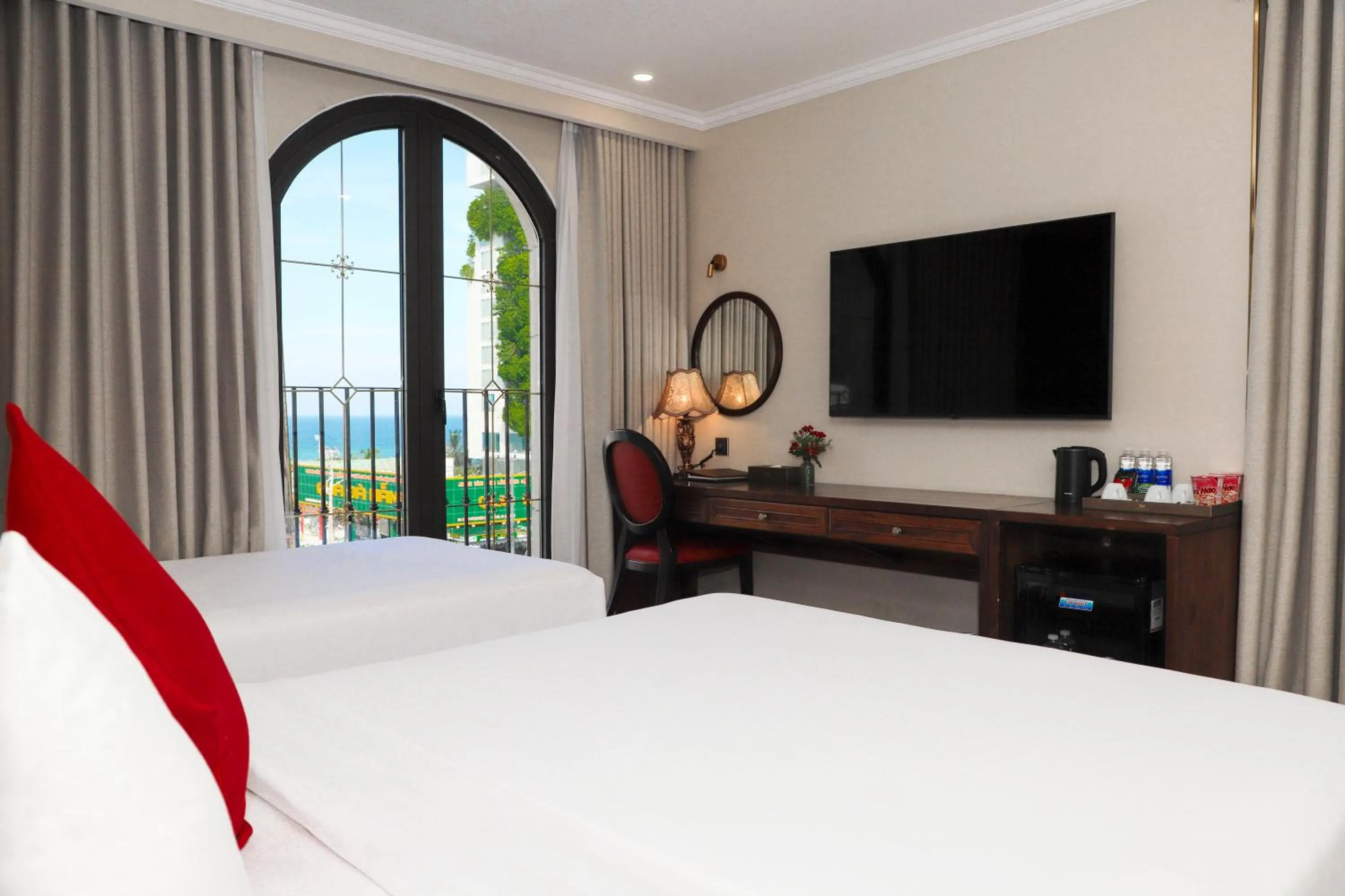 View (from property/room), Bed in Golden Lotus Luxury Hotel Danang - Complimentary Daily Afternoon Tea