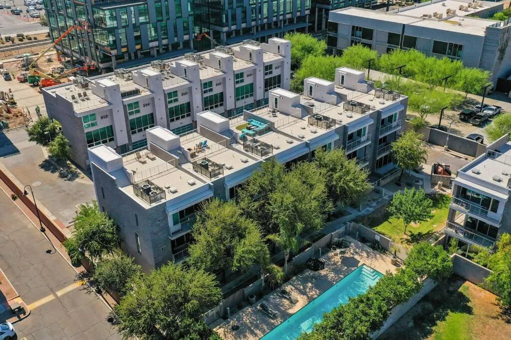 Property building in Tempe Lofts