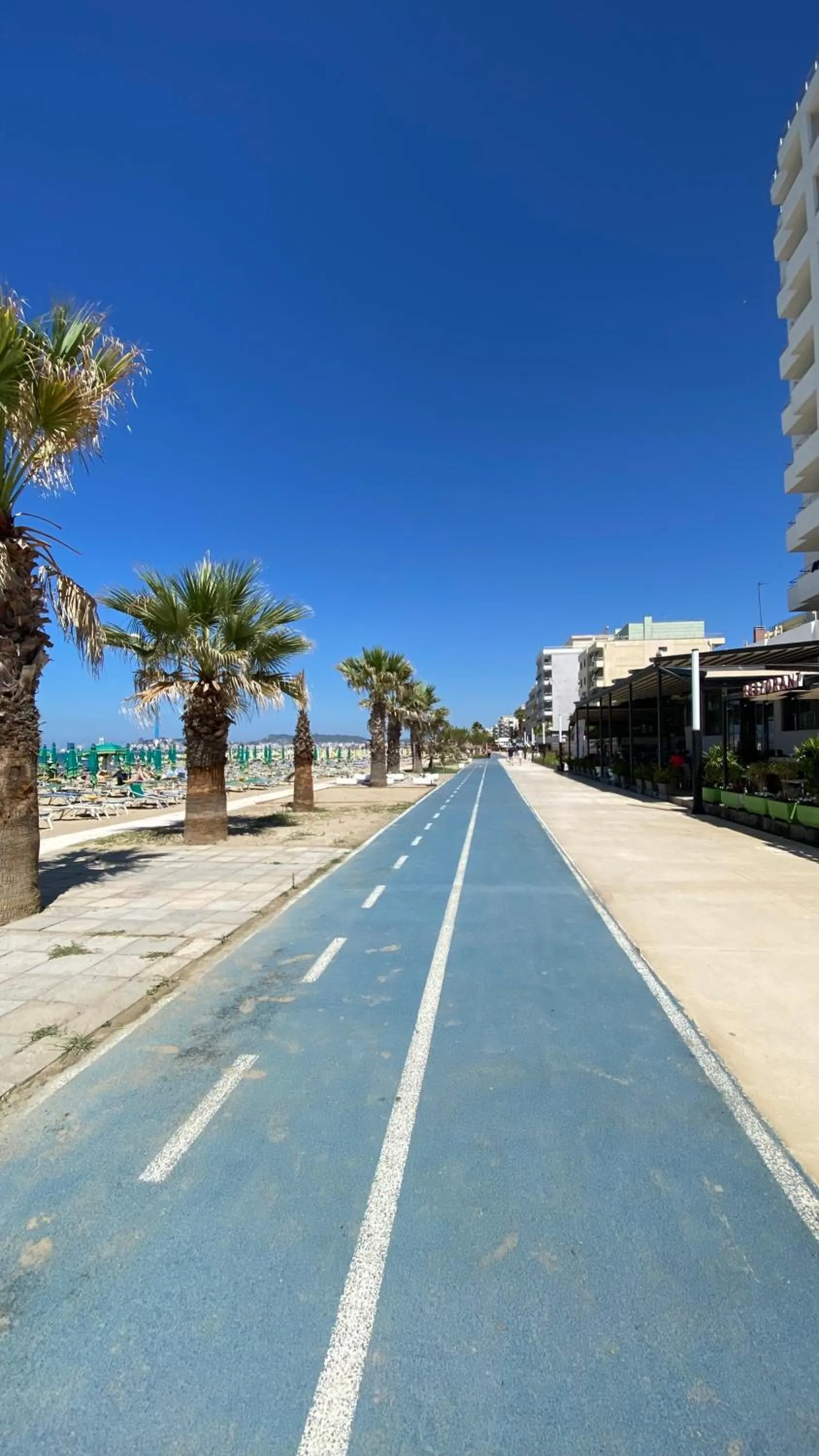 Property building in Wave Beachfront Apartments