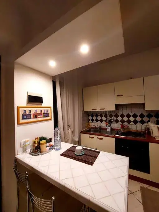 Delizioso appartamento centro storico, Frosinone Delizioso appartamento centro storico, Frosinone