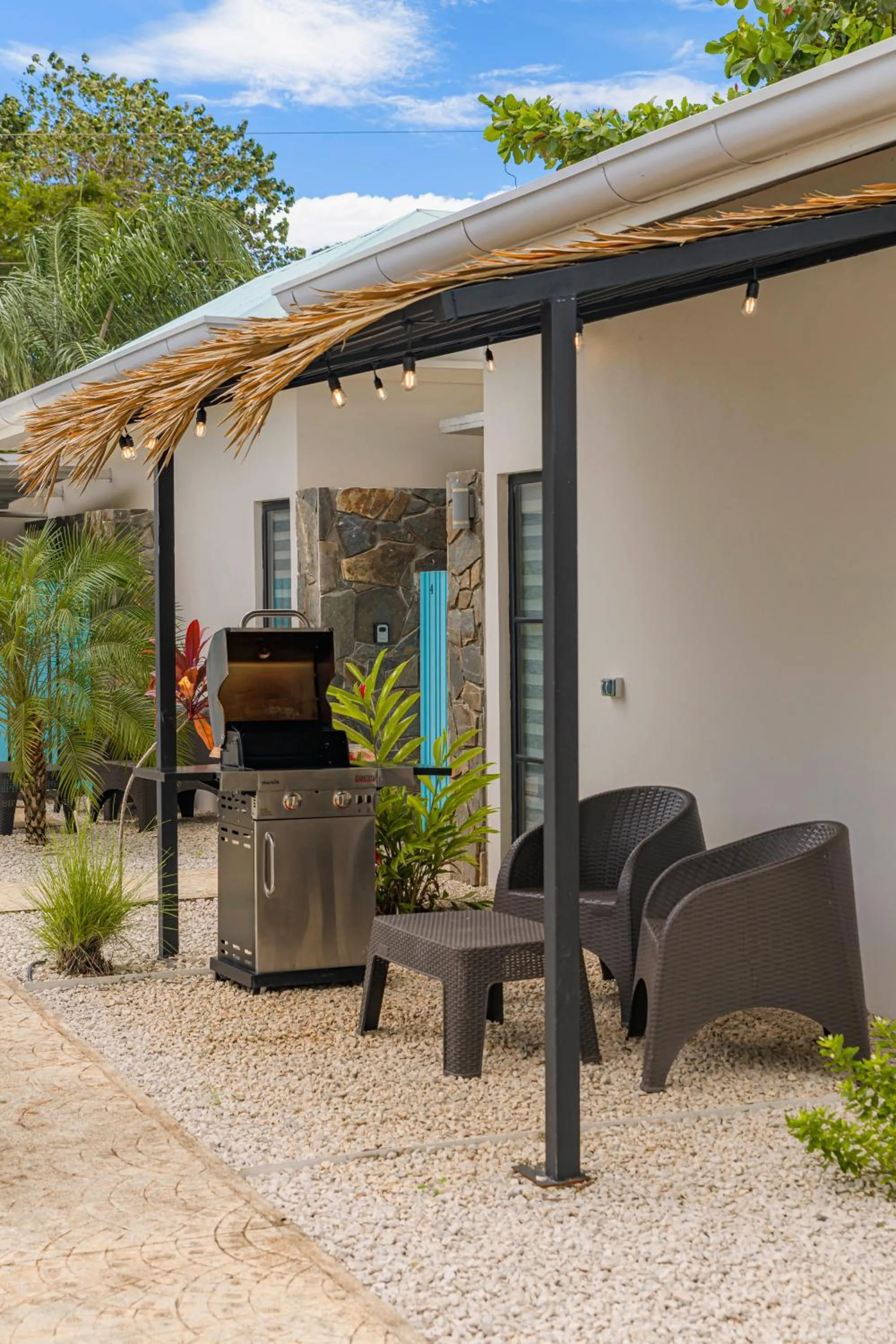 BBQ facilities in Villas VR Beachwalk Avellanas