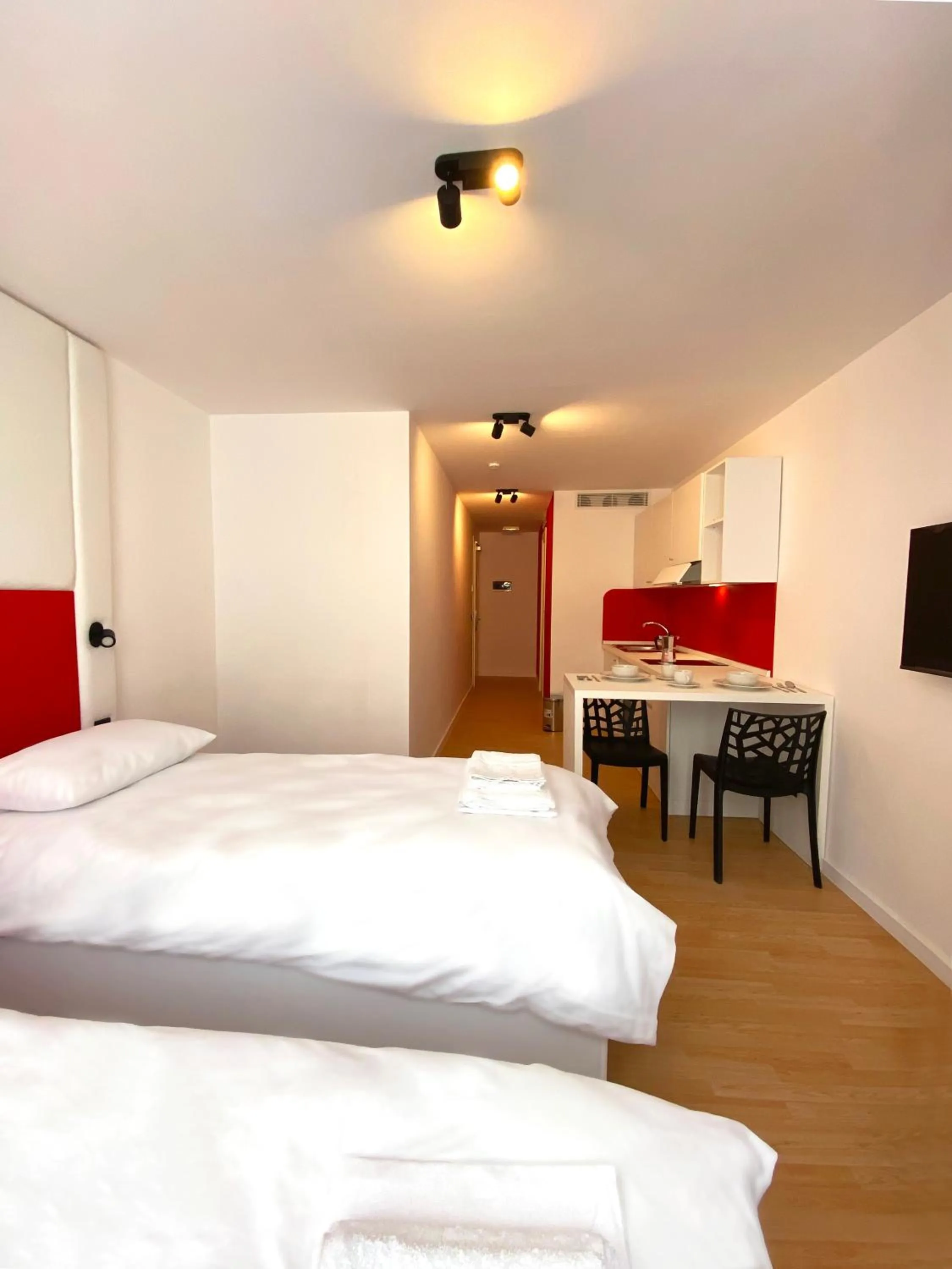 Bedroom, Bed in Citizen Suites