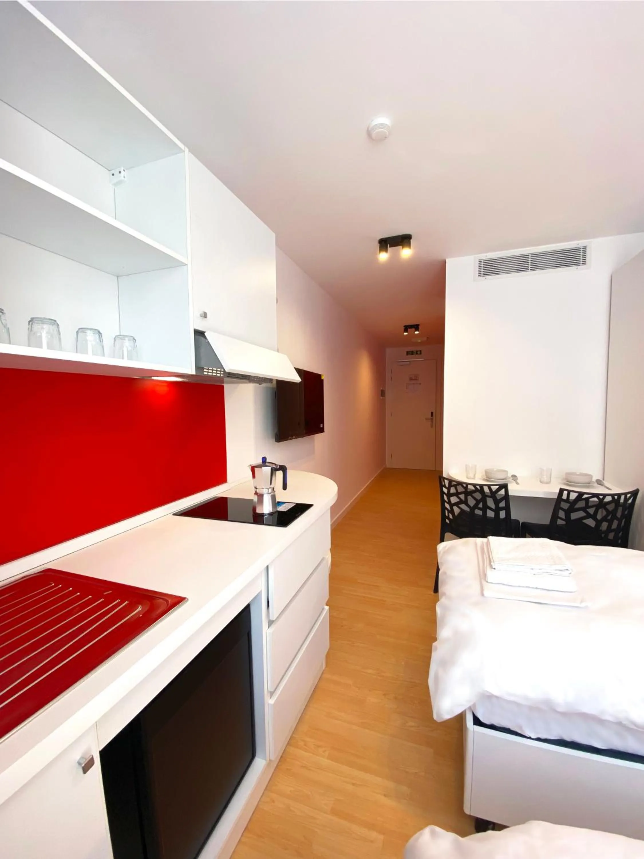 Bedroom in Citizen Suites