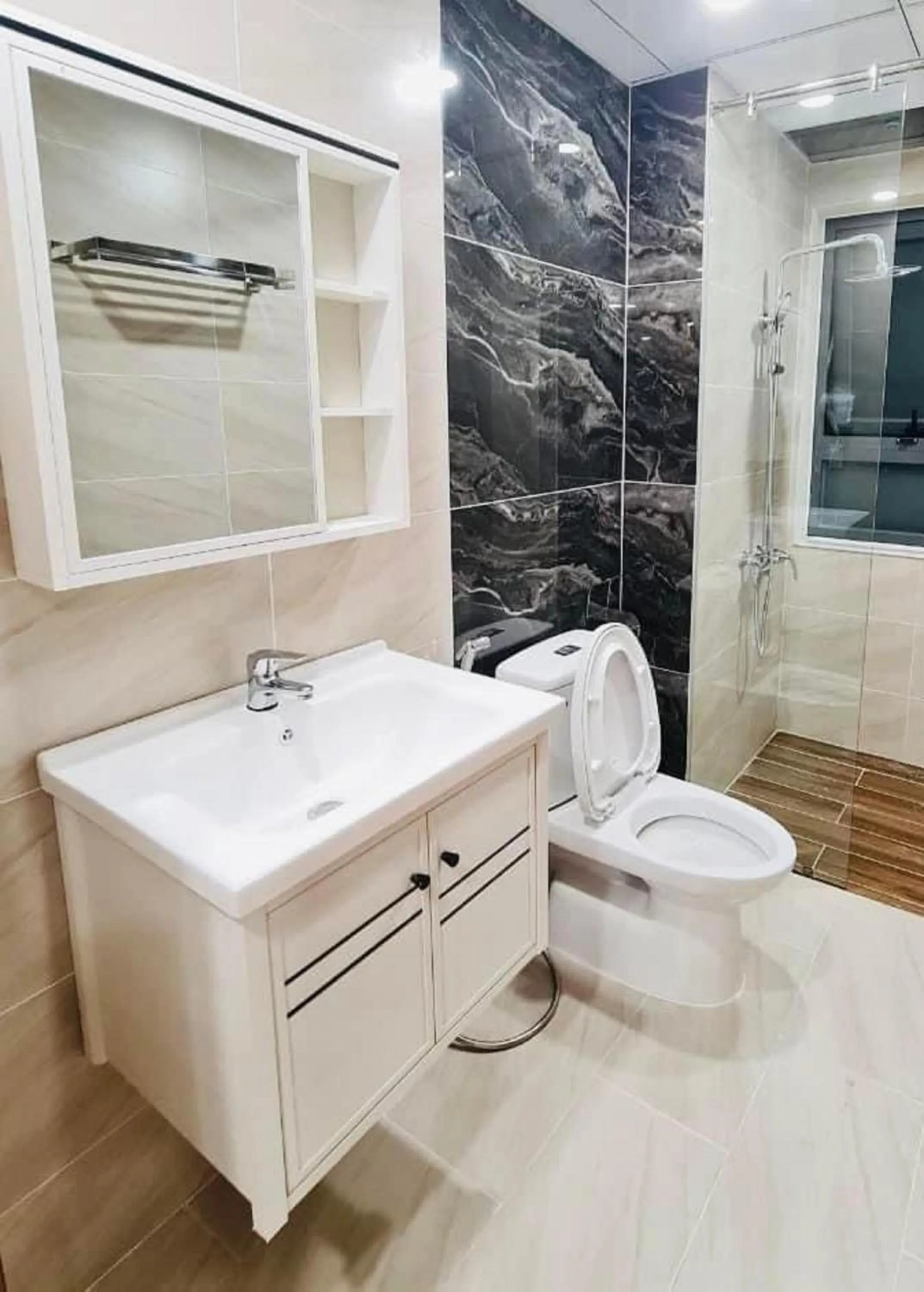 Shower in Thung Lũng Xanh TQK Hotel