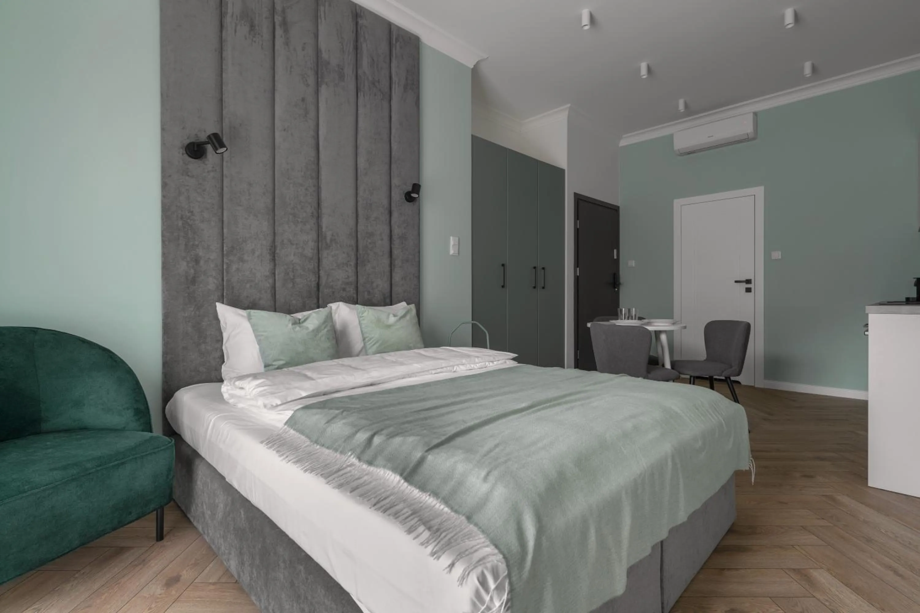 Bed in APARTIO ROOMS Gliwice