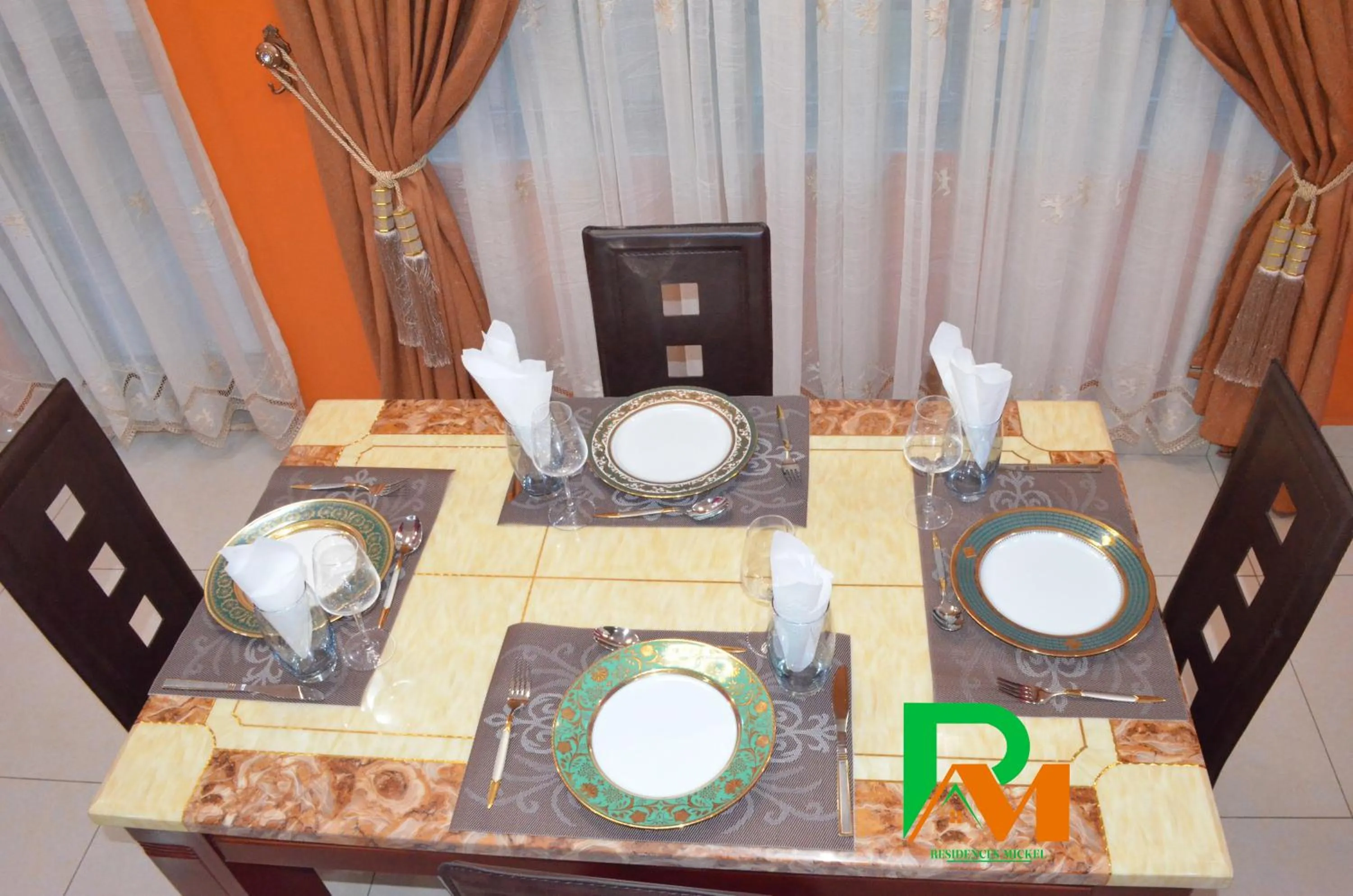 Dining area in RESIDENCES MICKEL