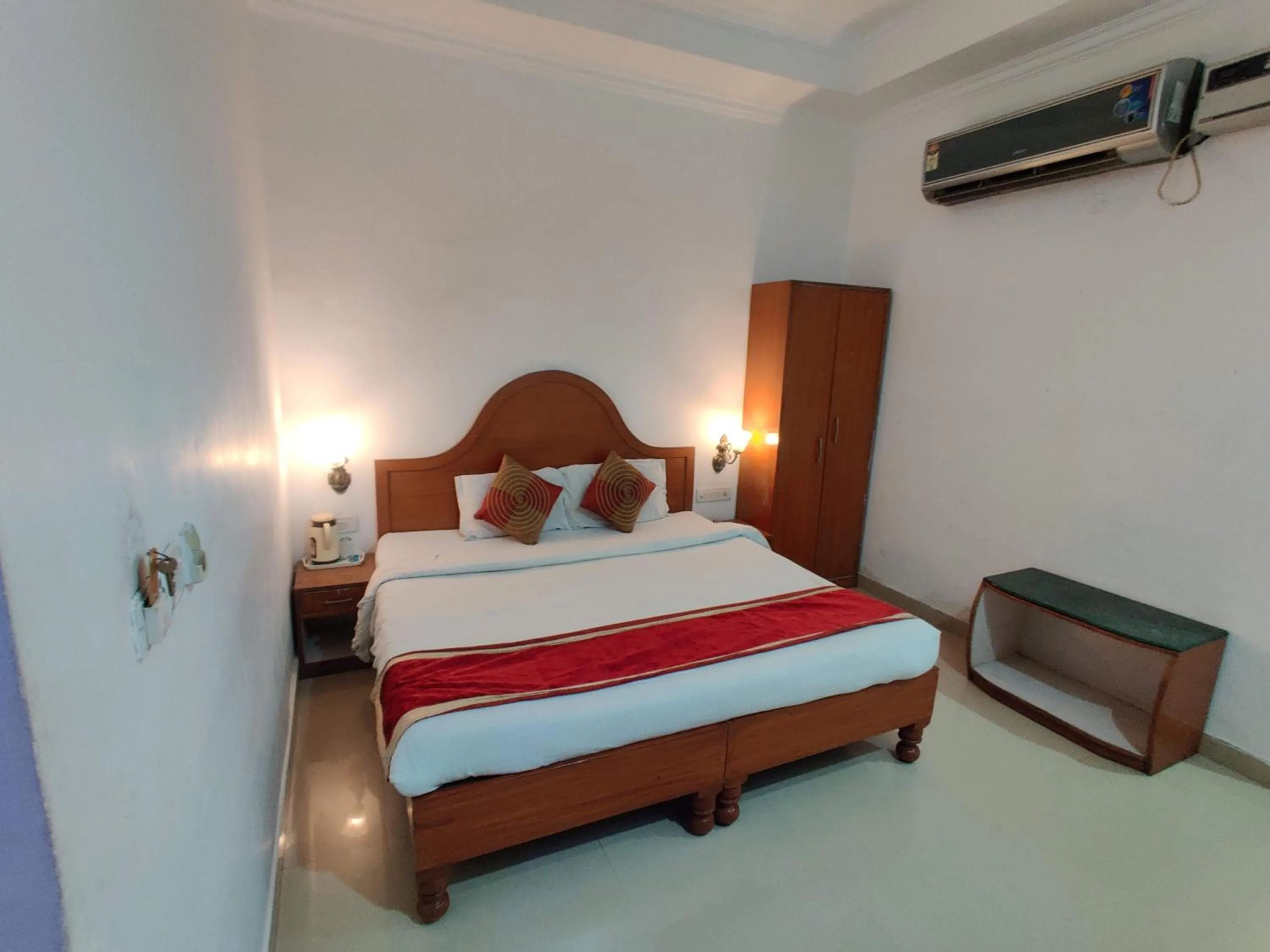 Bed in Euro Star Inn