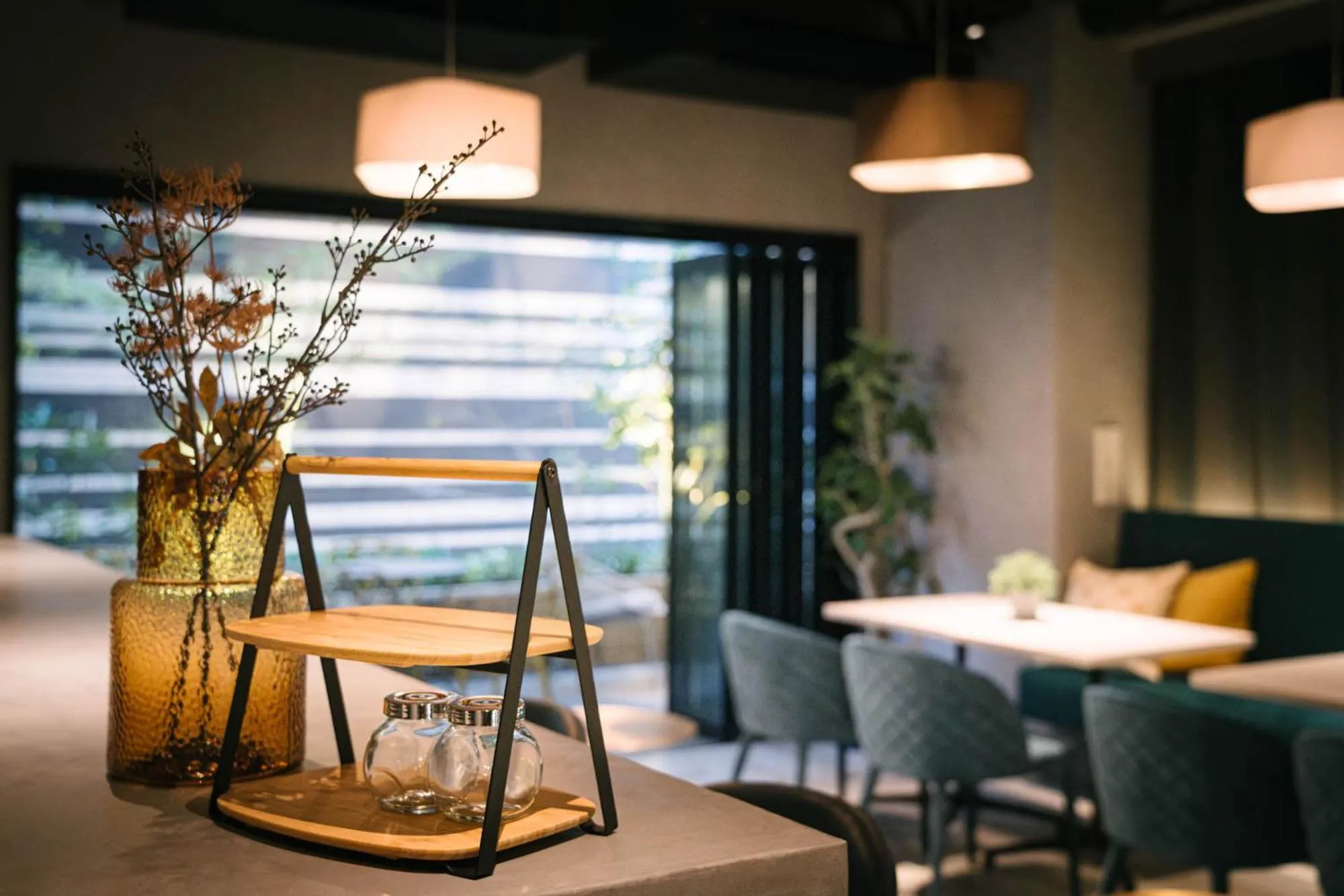 Restaurant/places to eat in R Hotel Namba South