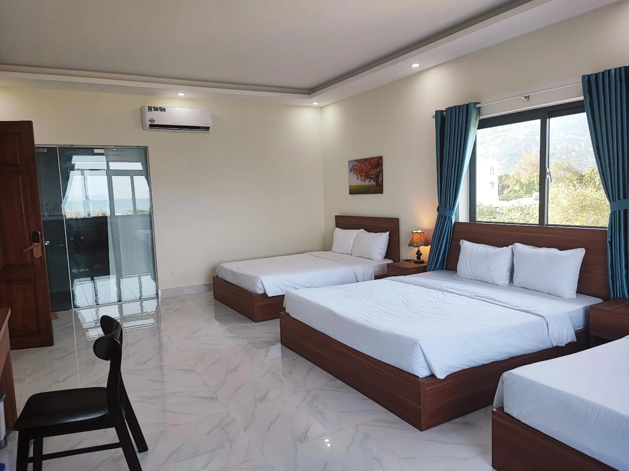 Photo of the whole room, Bed in Hoàng Anh Côn Đảo Hotel