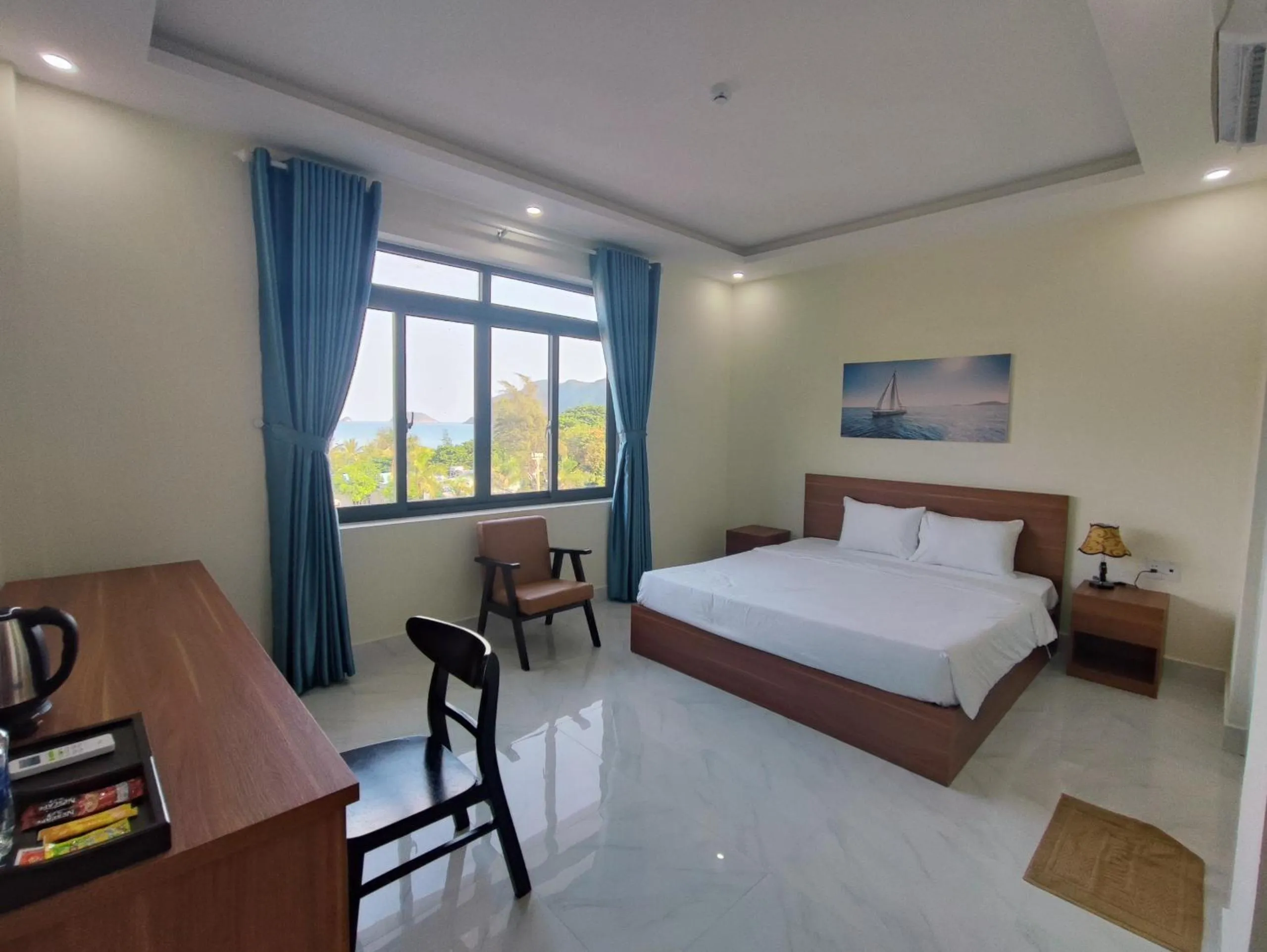 Photo of the whole room, Bed in Hoàng Anh Côn Đảo Hotel