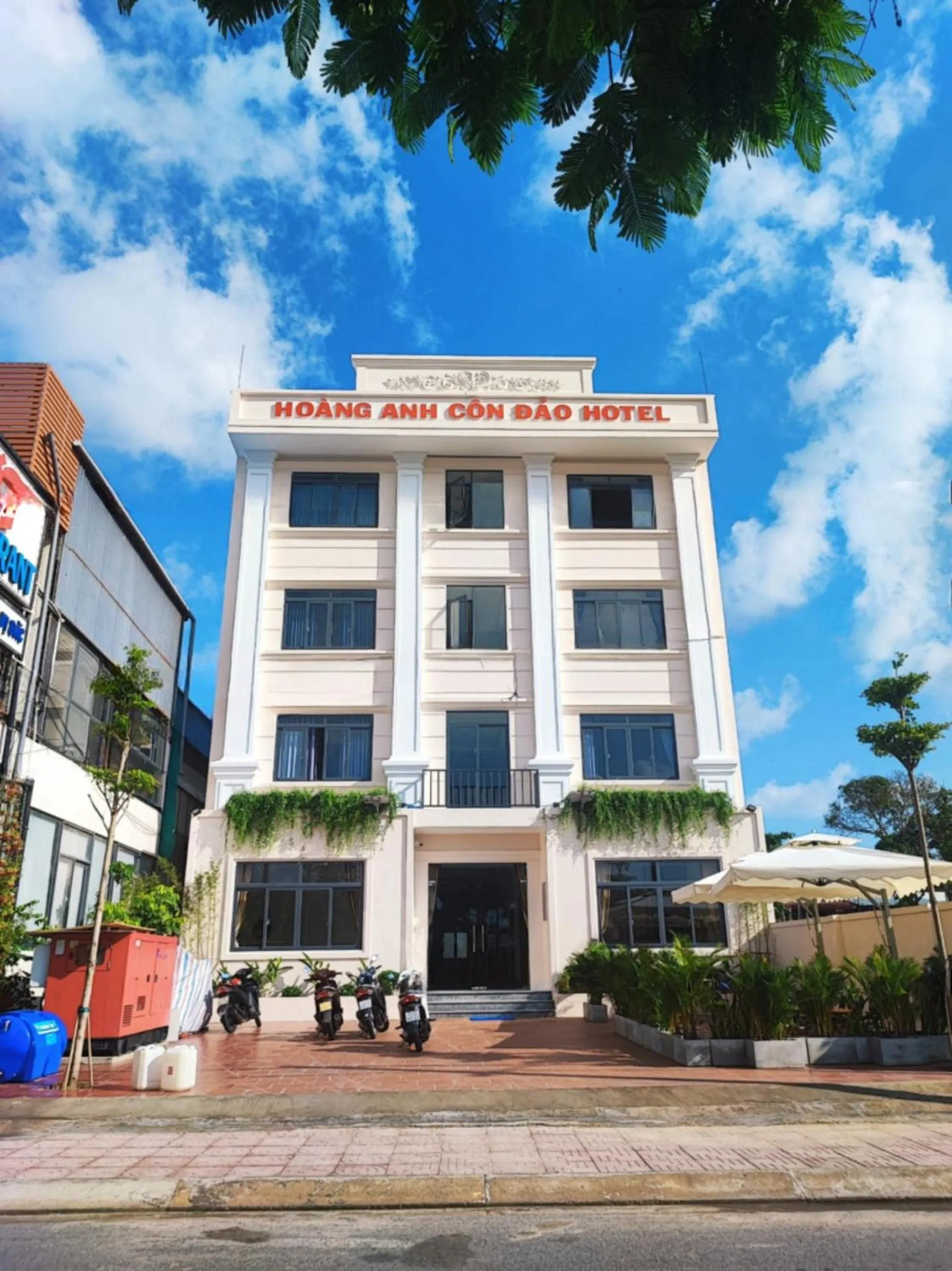 Property building in Hoàng Anh Côn Đảo Hotel