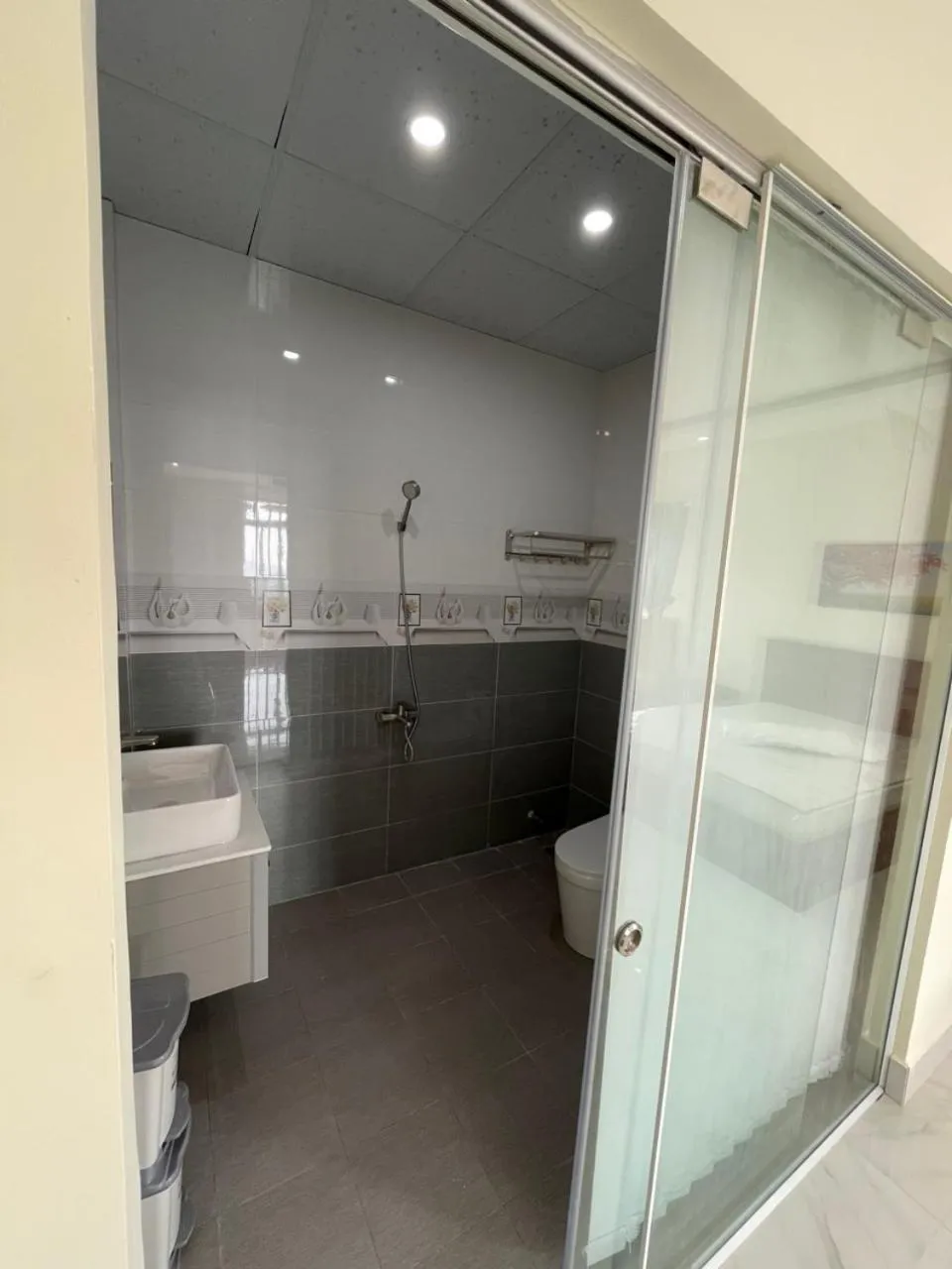 Shower in Hoàng Anh Côn Đảo Hotel