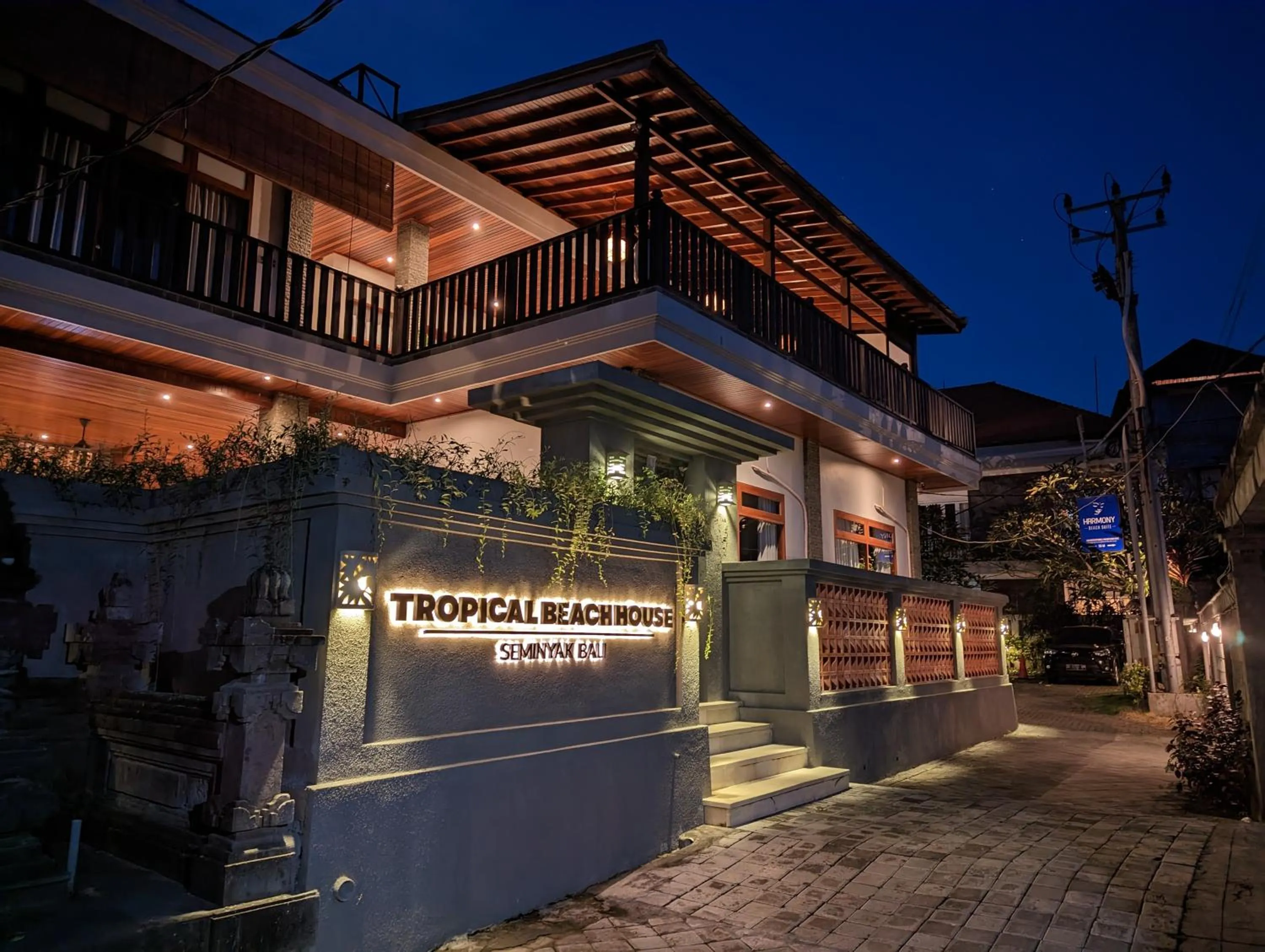 Property building in Tropical Beach House Bali