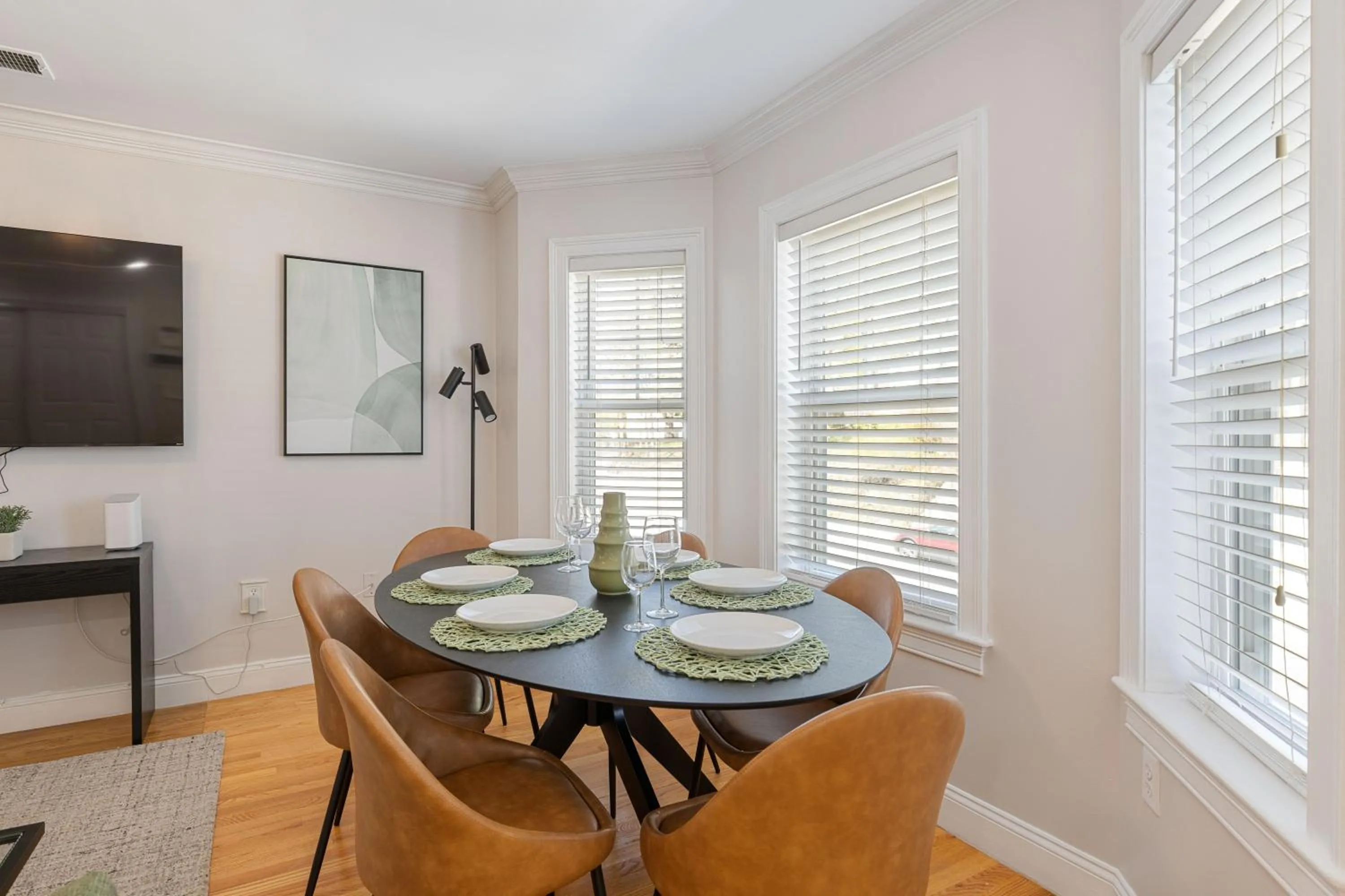 Amazing family-friendly and group-friendly accommodation #TheBackDorch