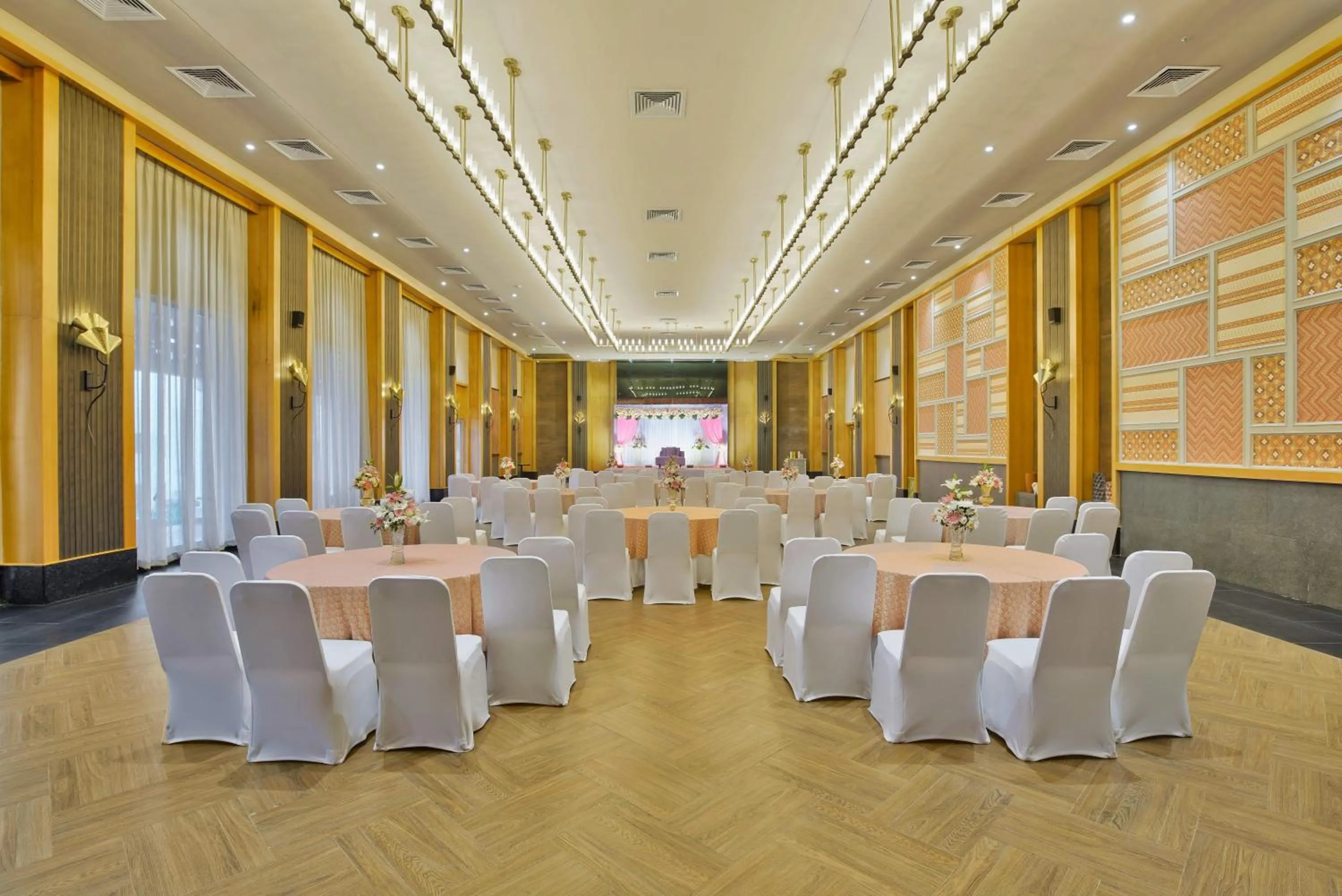 Banquet/Function facilities in Pramod Lands End Resort, a member of Radisson Individuals