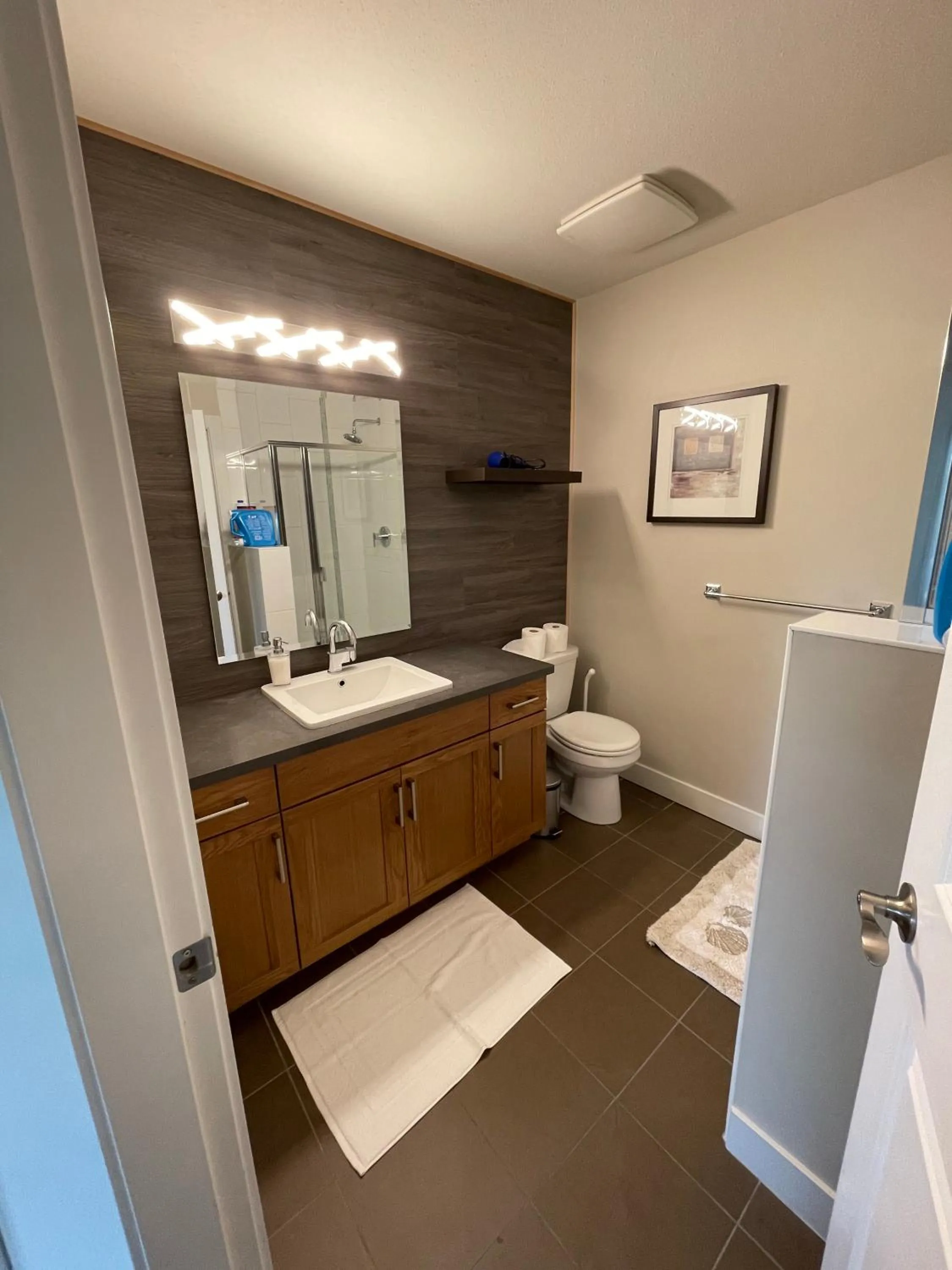 Stay In The Okanagan - Copper Sky, West Kelowna