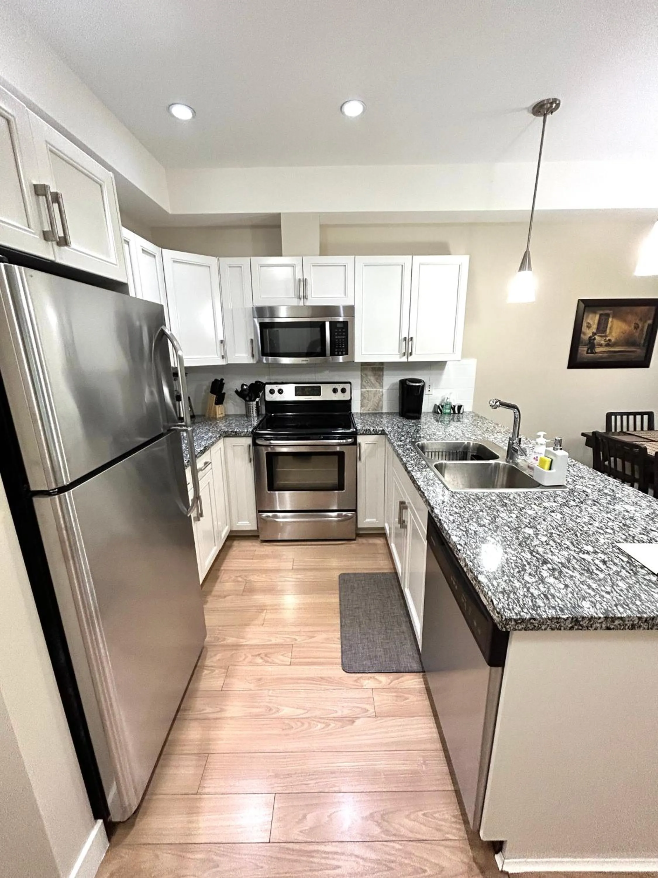 Stay In The Okanagan - Copper Sky, West Kelowna