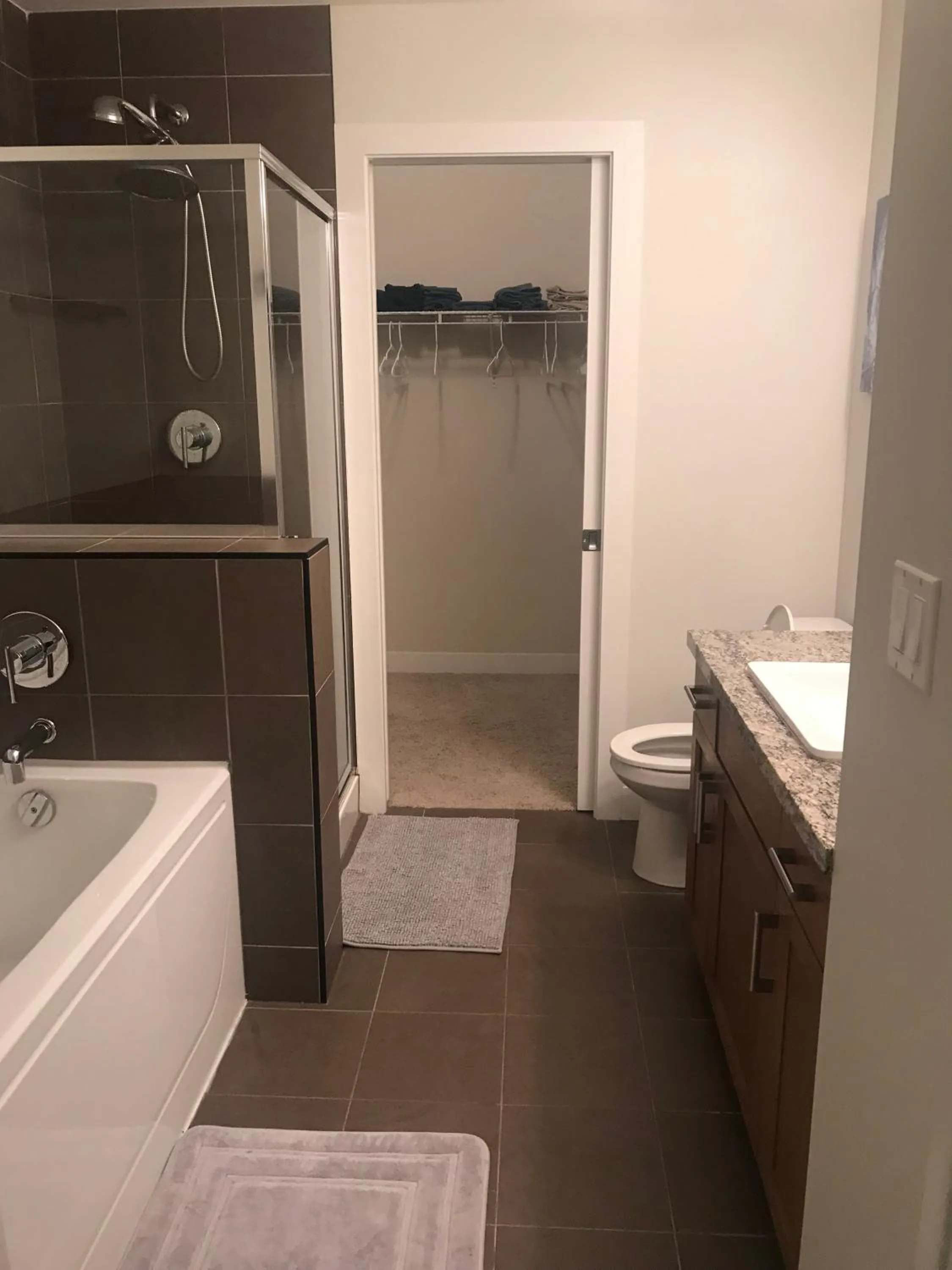 Shower in Stay In The Okanagan - Copper Sky, West Kelowna