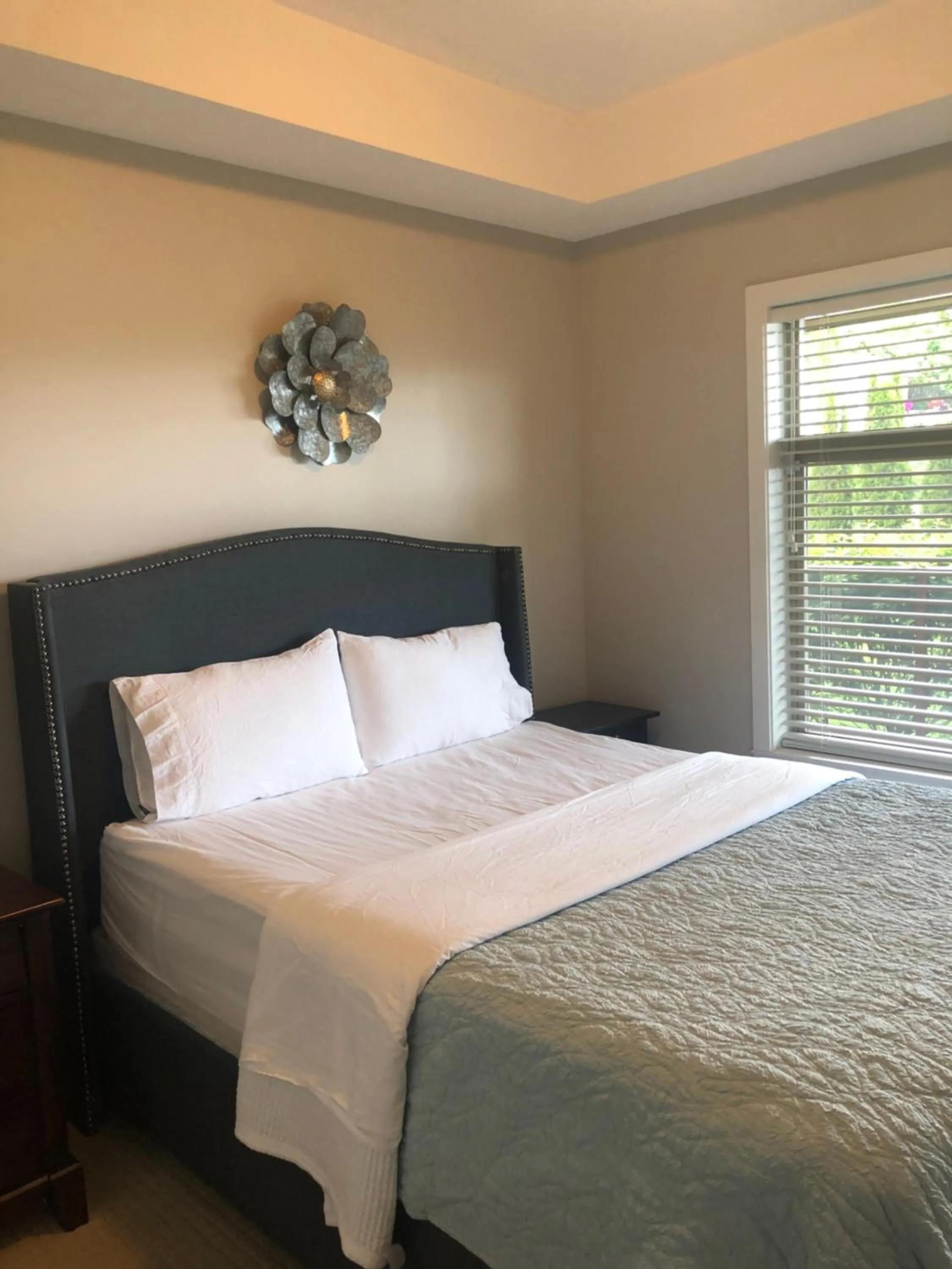 Bed in Stay In The Okanagan - Copper Sky, West Kelowna