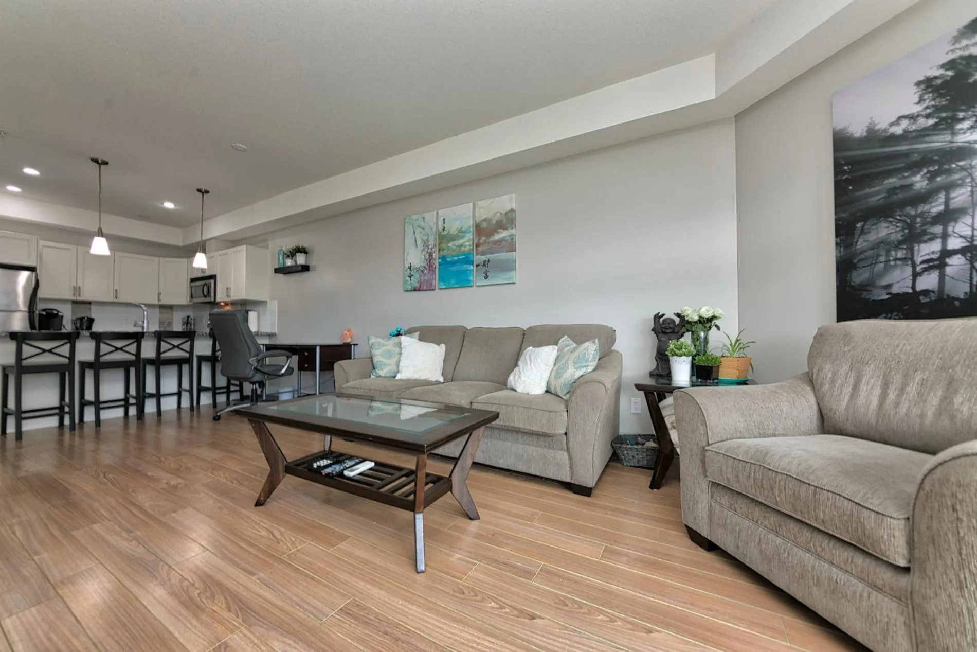 Kitchen or kitchenette in Stay In The Okanagan - Copper Sky, West Kelowna