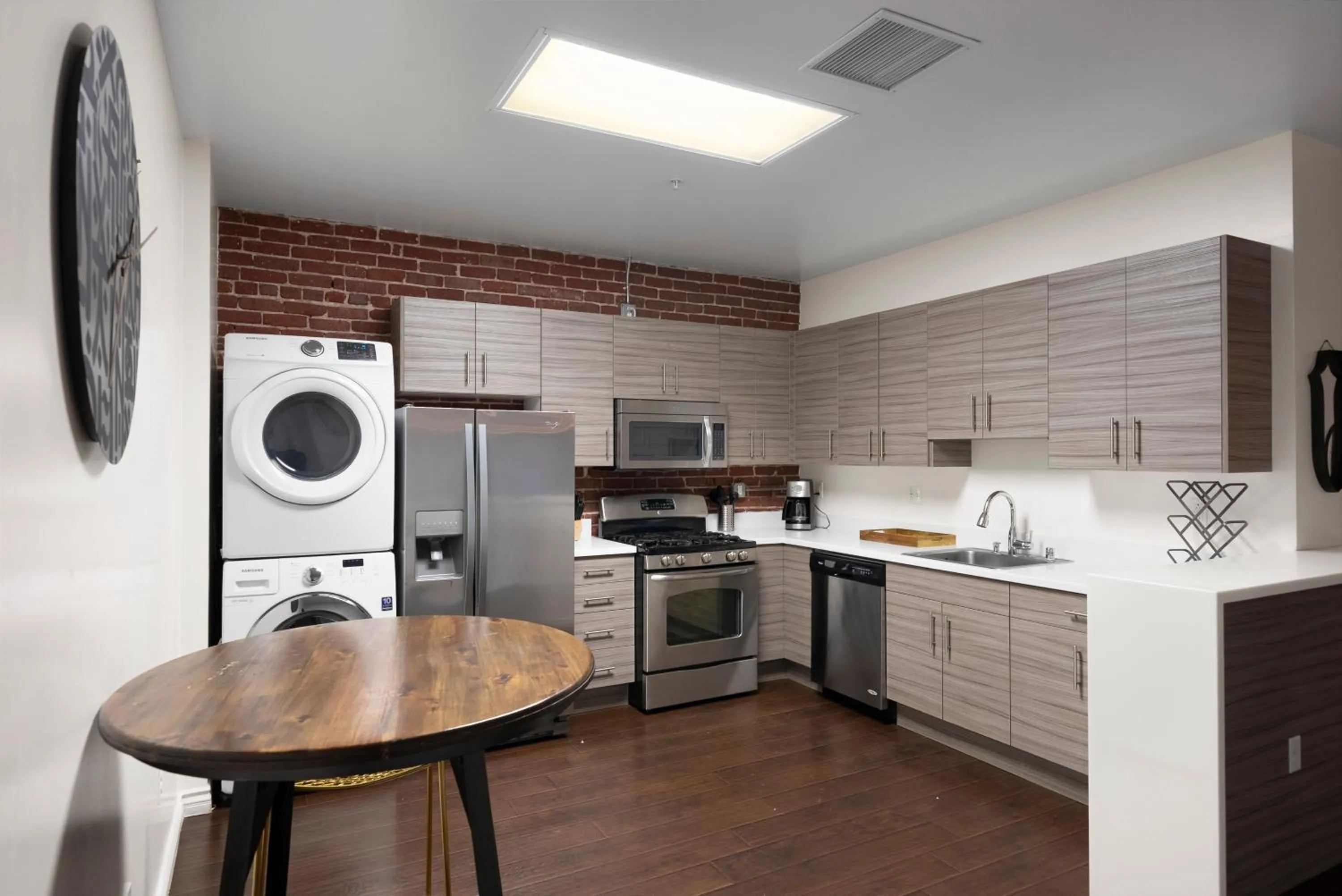 Kitchen or kitchenette in Audemar Boutique Hotel and Apartment Homes