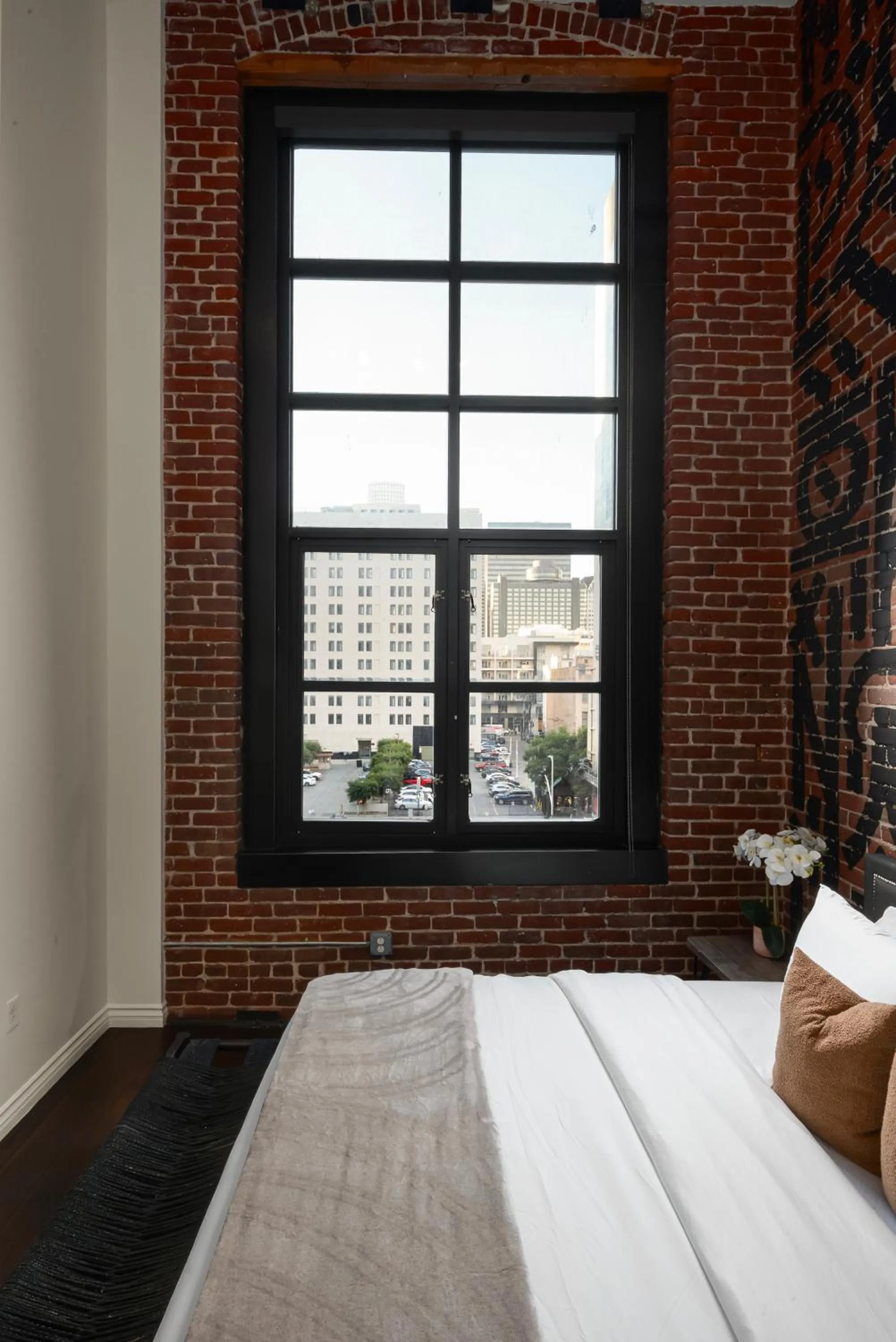 Bed in Audemar Boutique Hotel and Apartment Homes