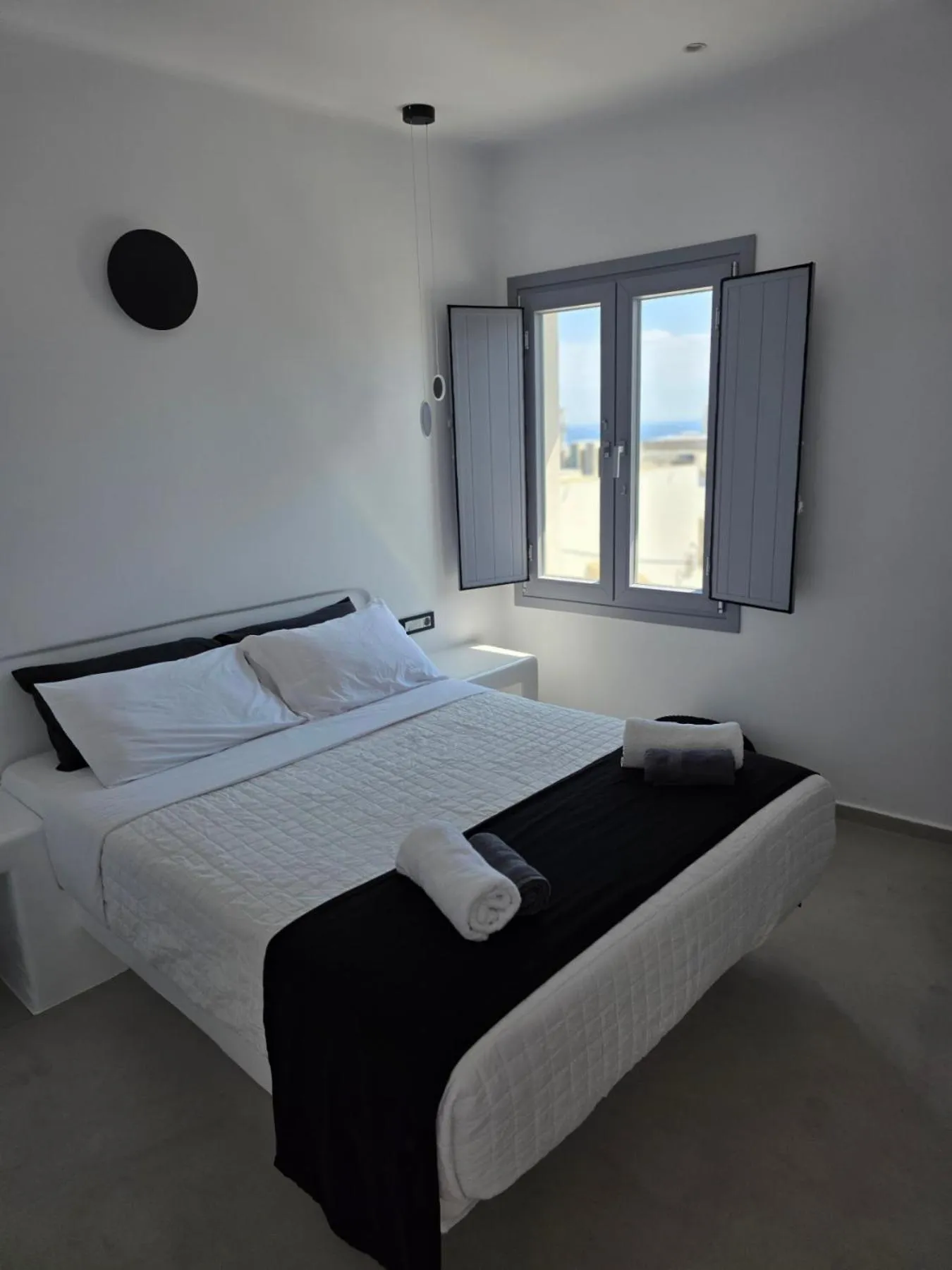 Bed in Tataki Family Hotel